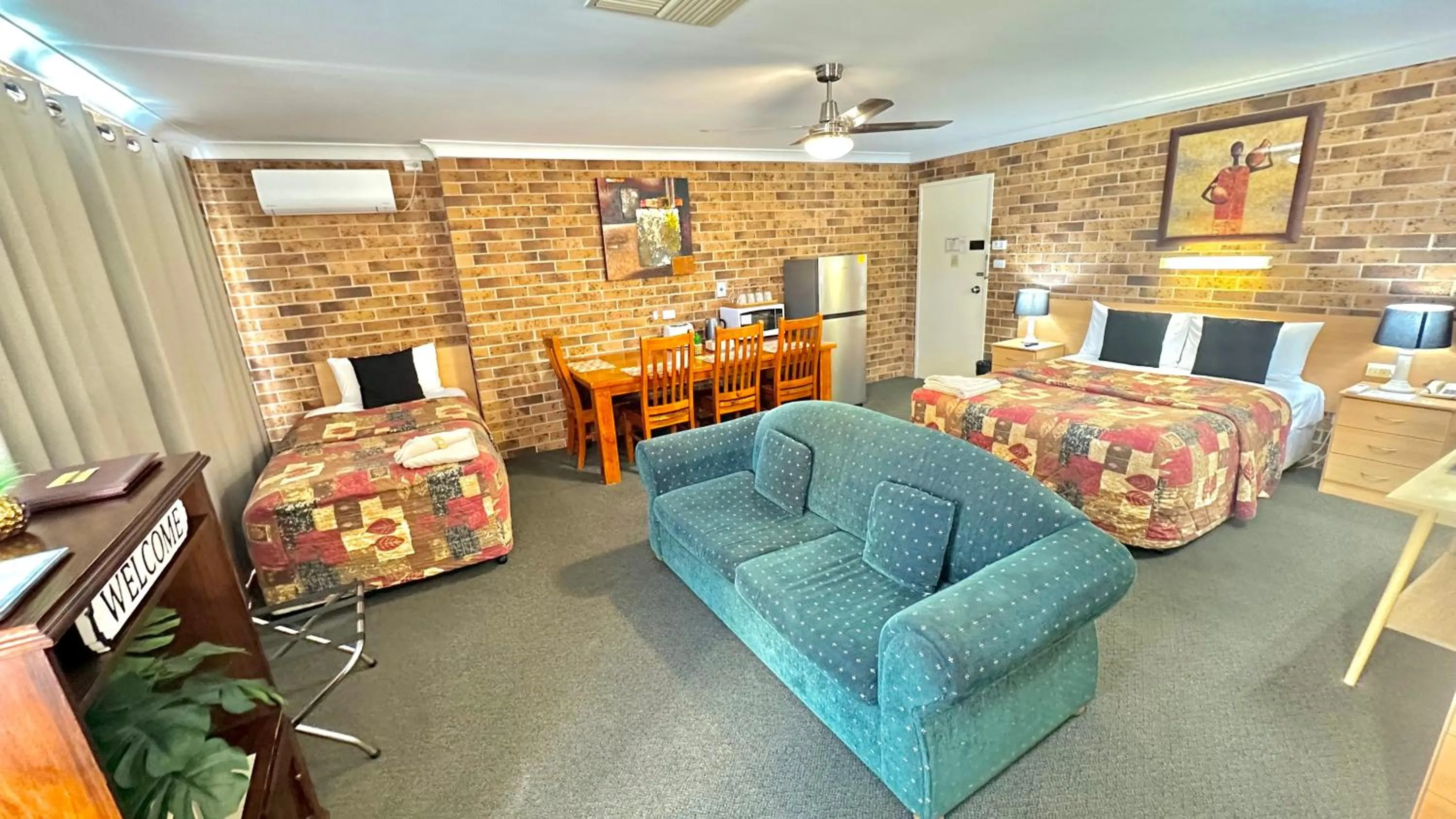 Golden Grain Motor Inn