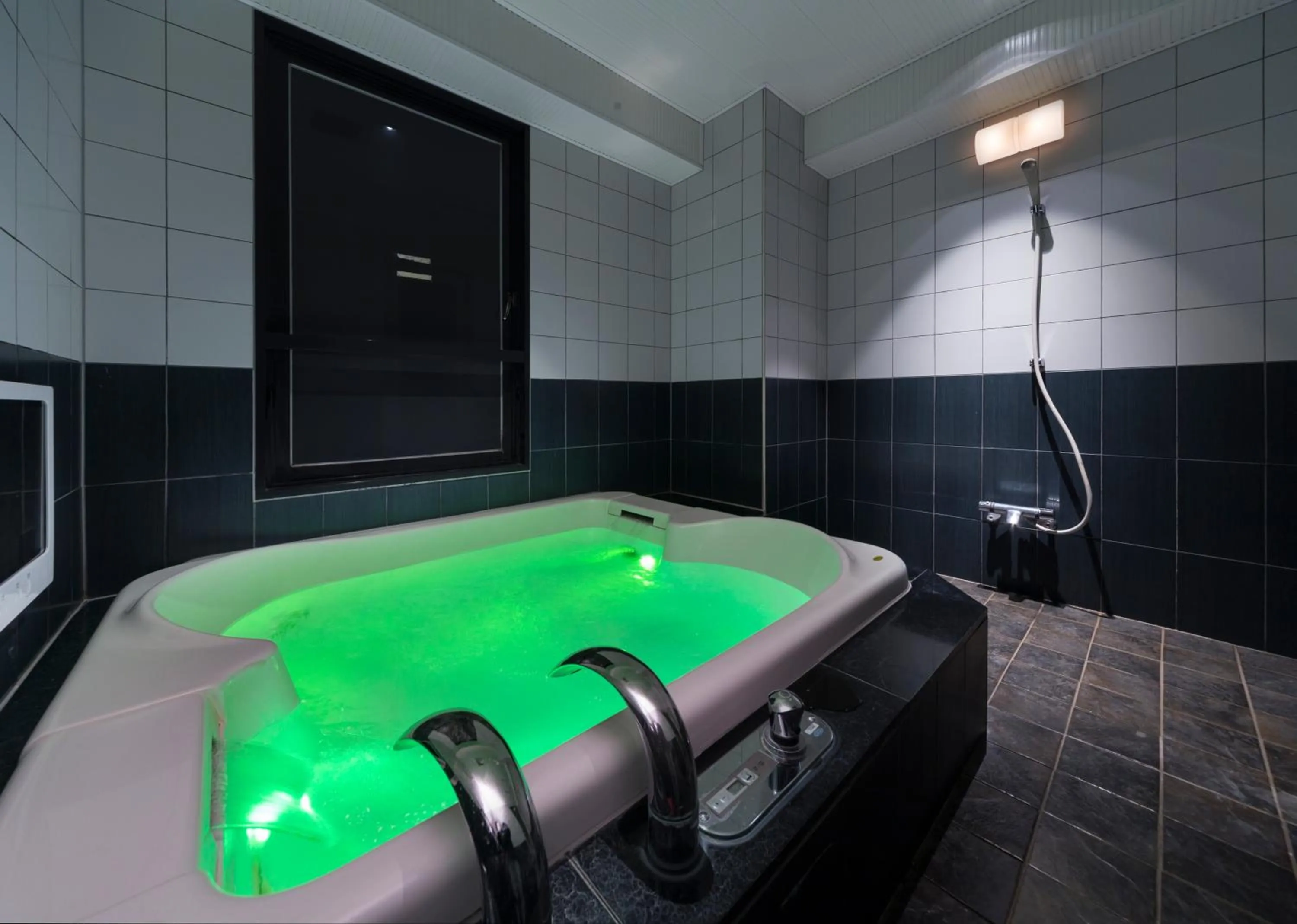 Bathroom in HOTEL FINE - INTO THE PREMlUM -