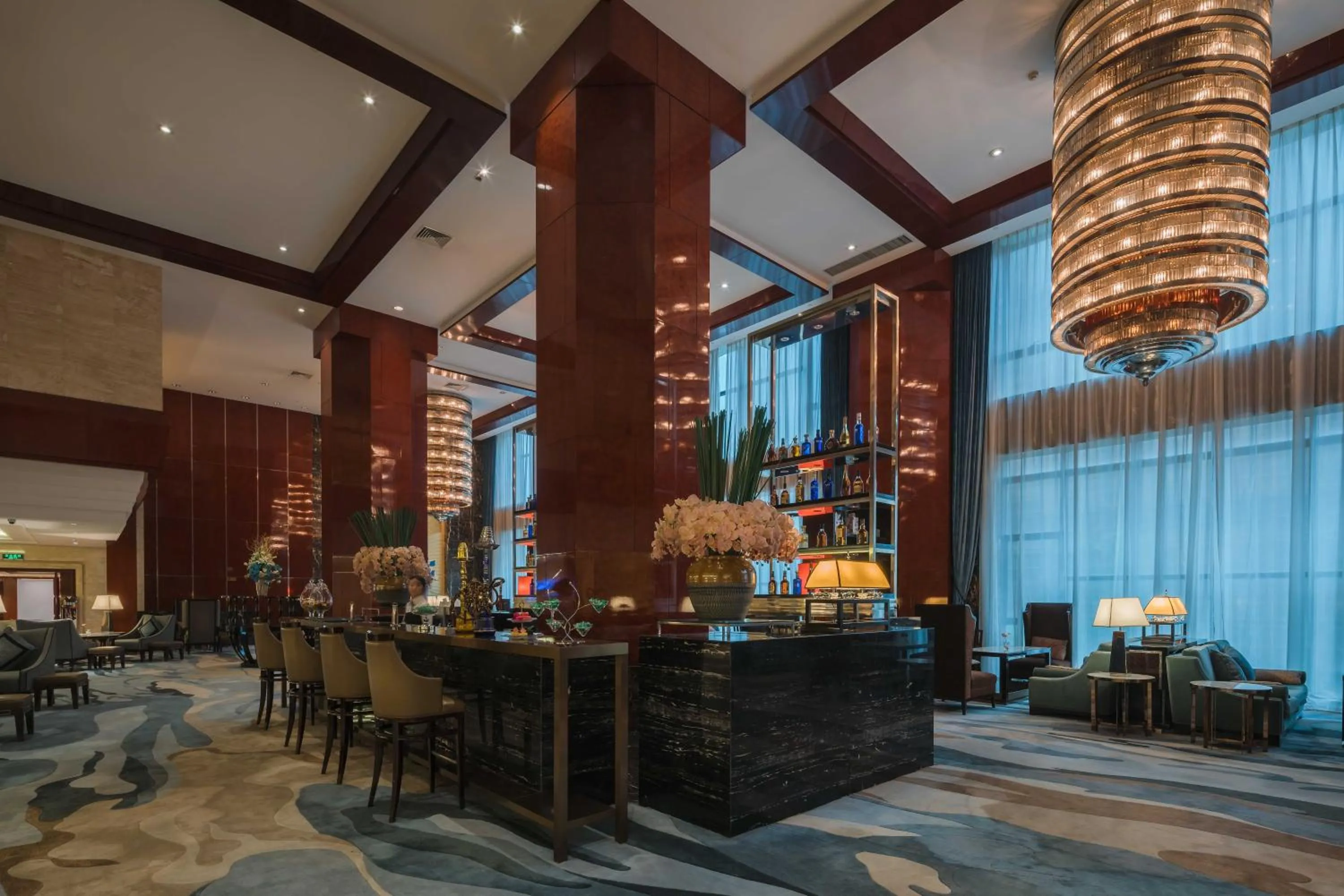 Area and facilities in Happiness Hotel