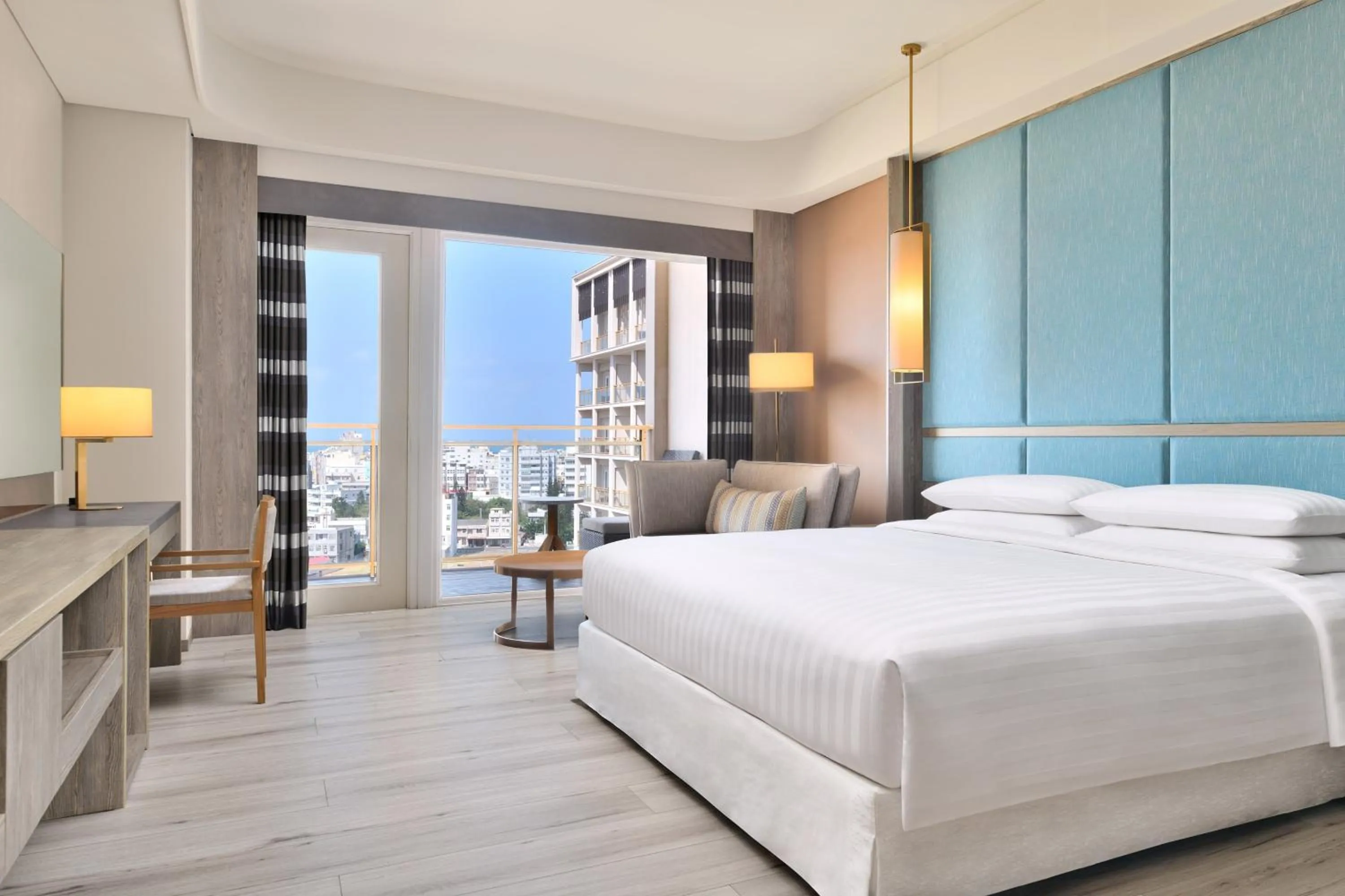 Photo of the whole room, Bed in Four Points By Sheraton Penghu