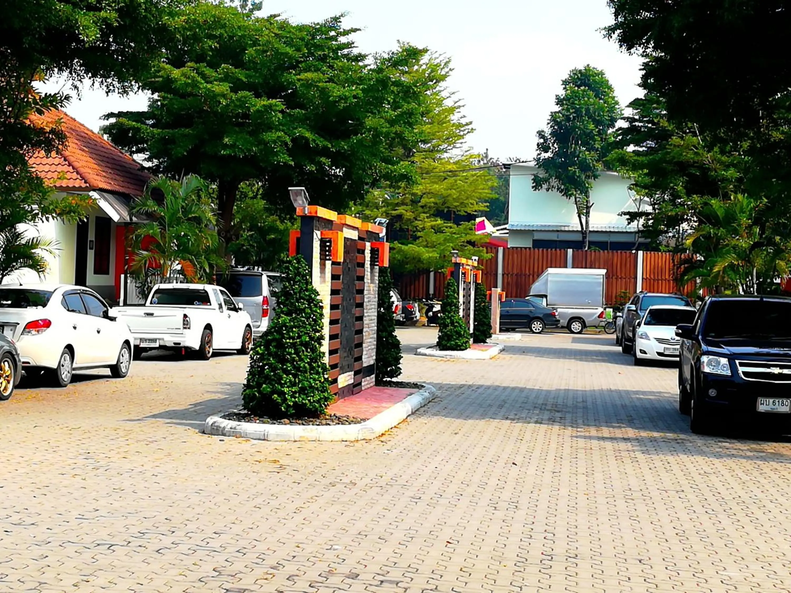 Property Building in Nice Resort Pattaya