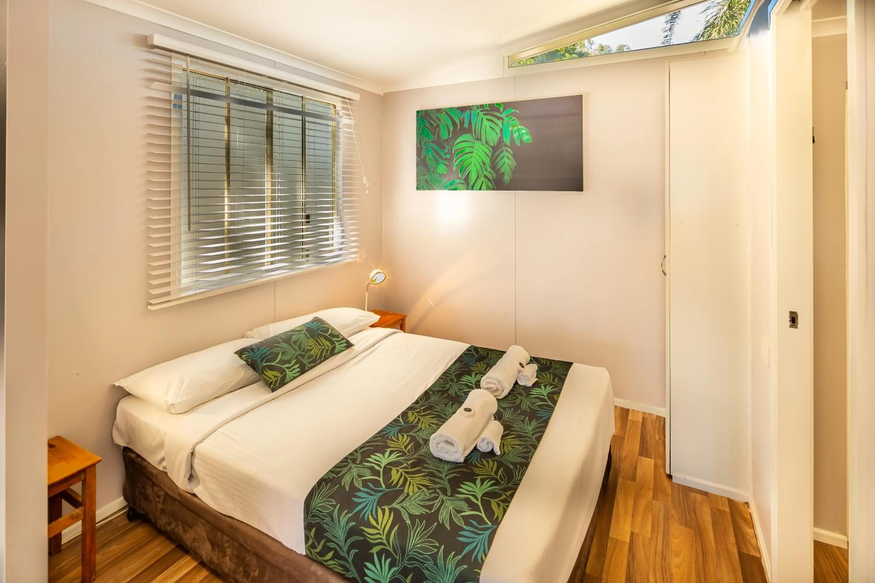 Bathroom, Bed in Ingenia Holidays Byron Bay