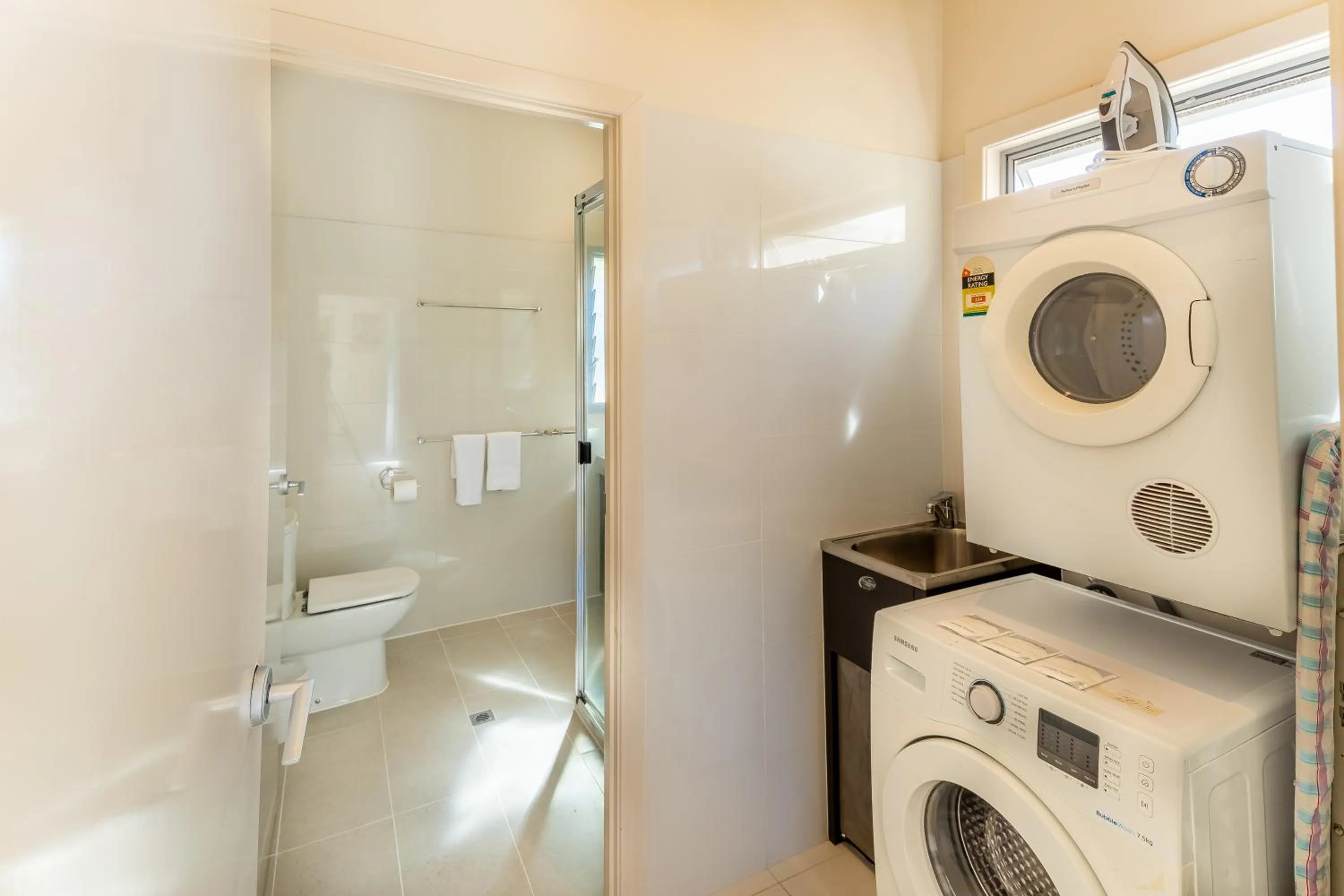 Toilet in Ingenia Holidays Byron Bay