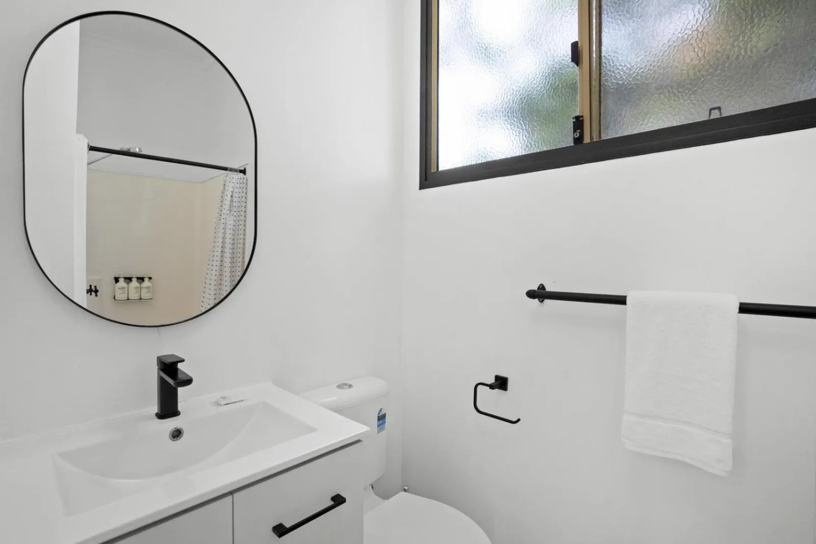 Bathroom in Ingenia Holidays Byron Bay