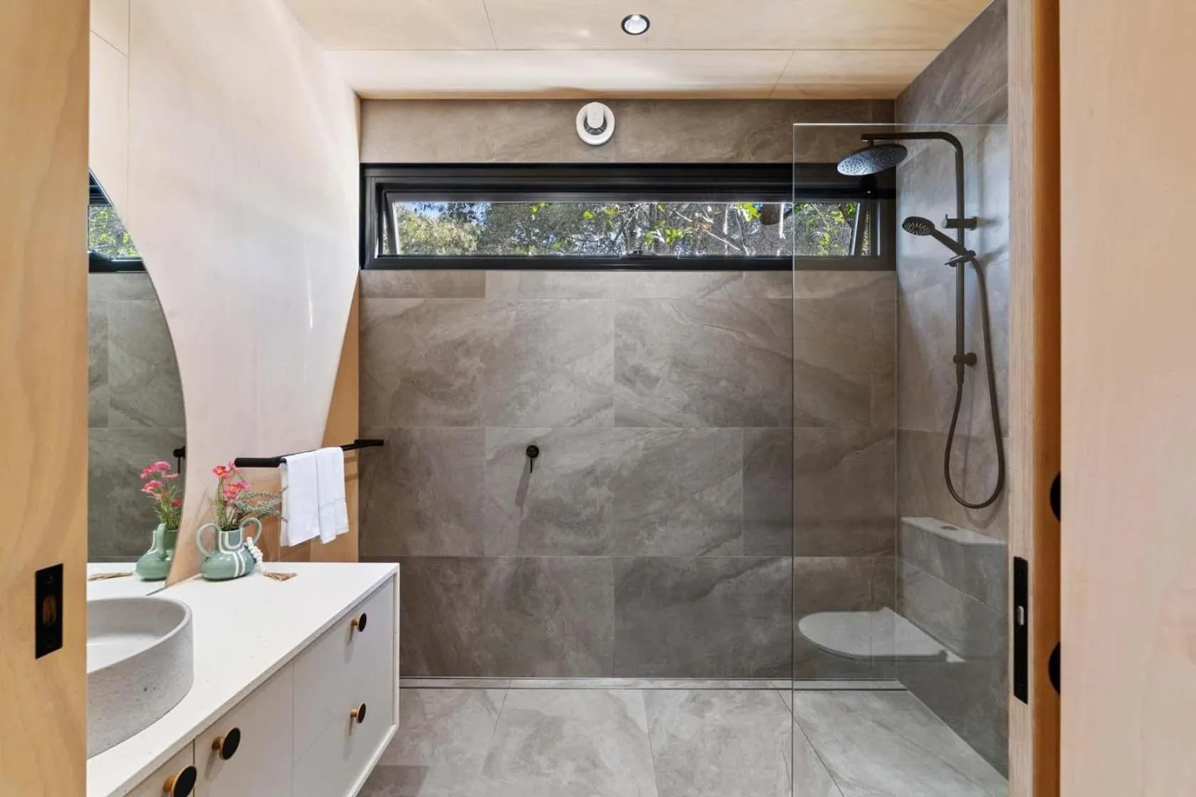 Bathroom in Ingenia Holidays Byron Bay