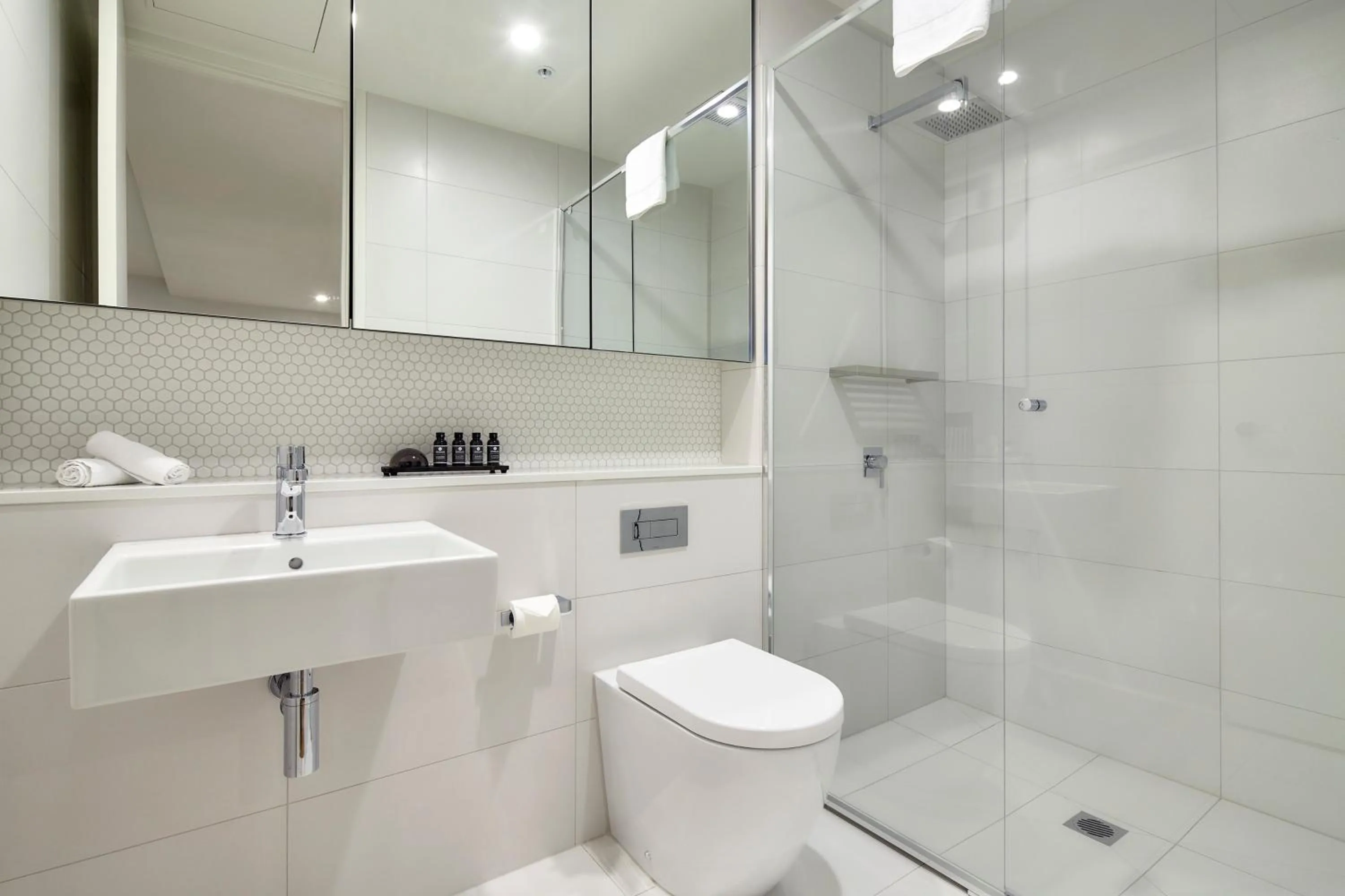 Bathroom in 381 Cremorne