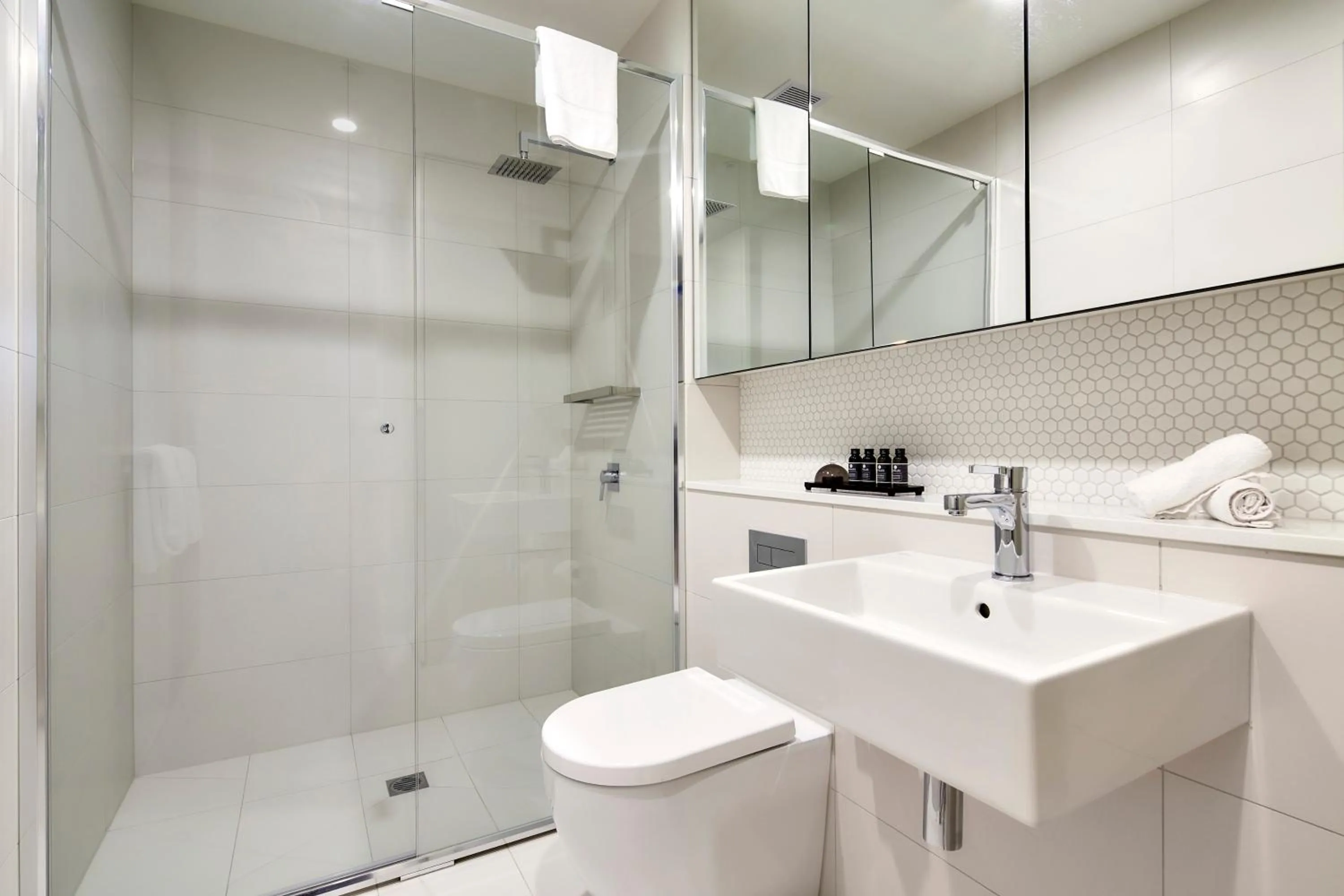 Bathroom in 381 Cremorne
