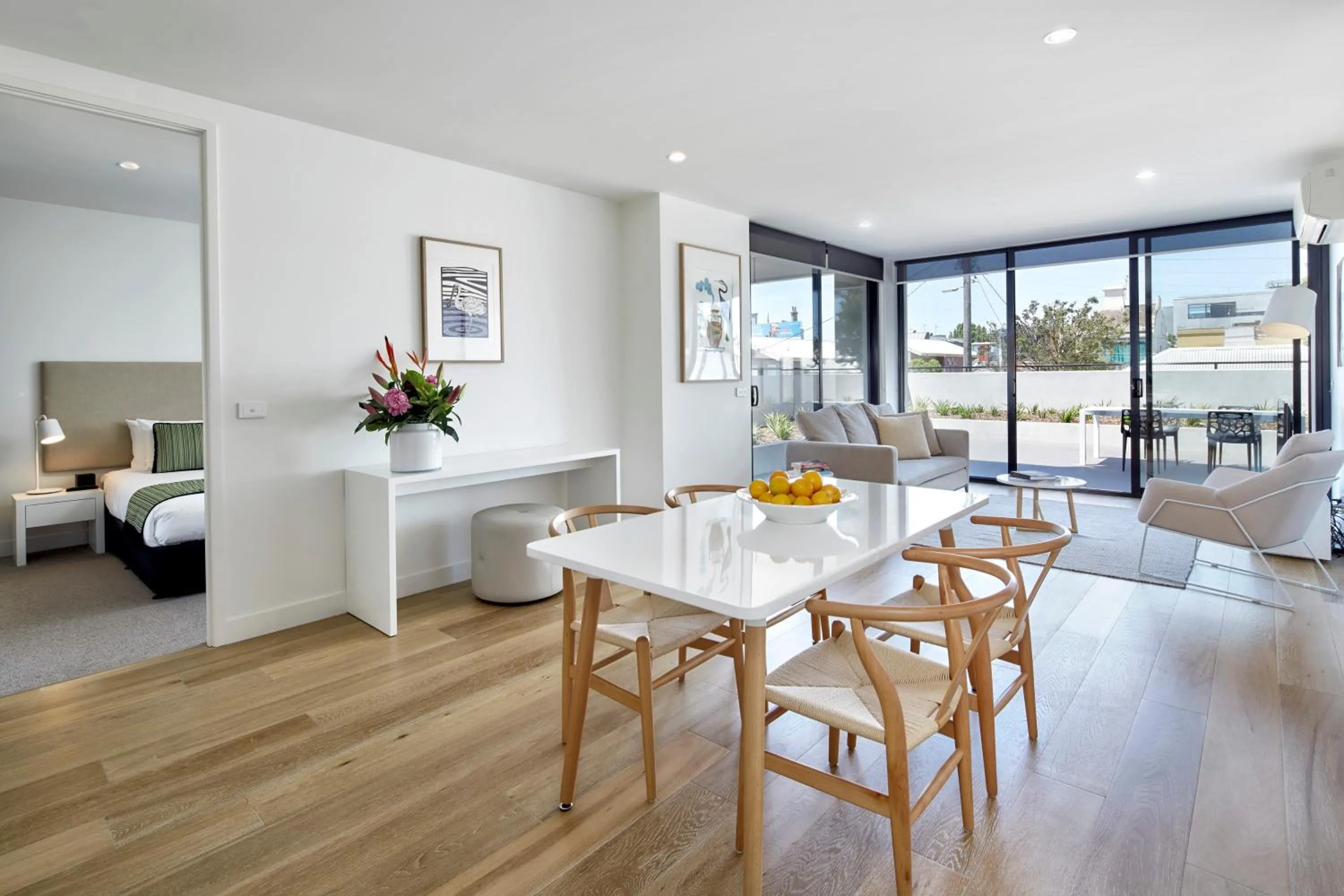 Dining area in 381 Cremorne
