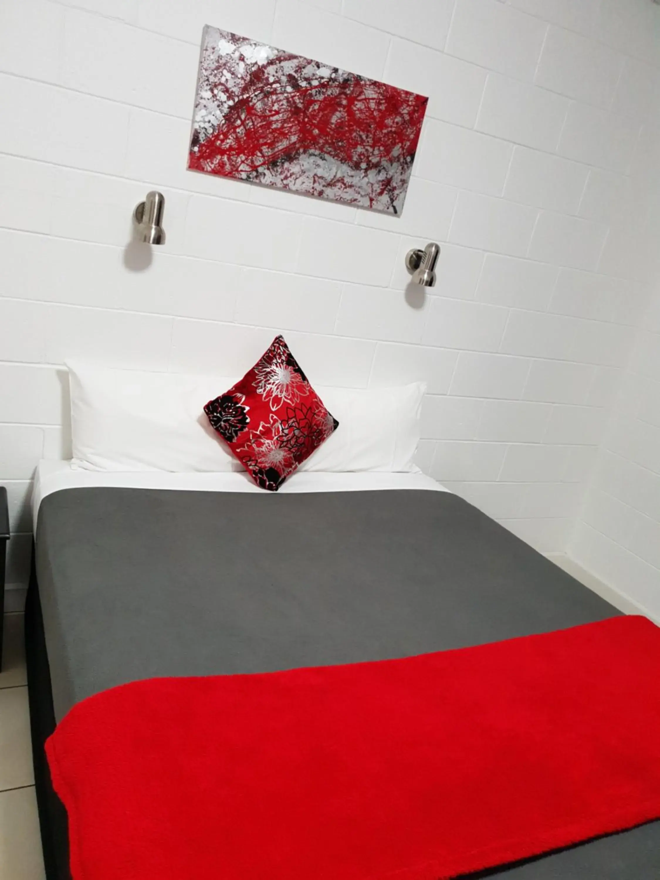 Budget Double or Twin Room in Capricorn Hotel Budget Double or Twin Room in Capricorn Hotel