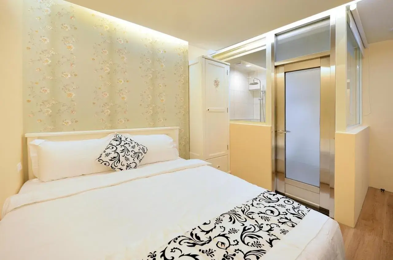 Standard Double Room with no Window in Miller Home Standard Double Room with no Window in Miller Home