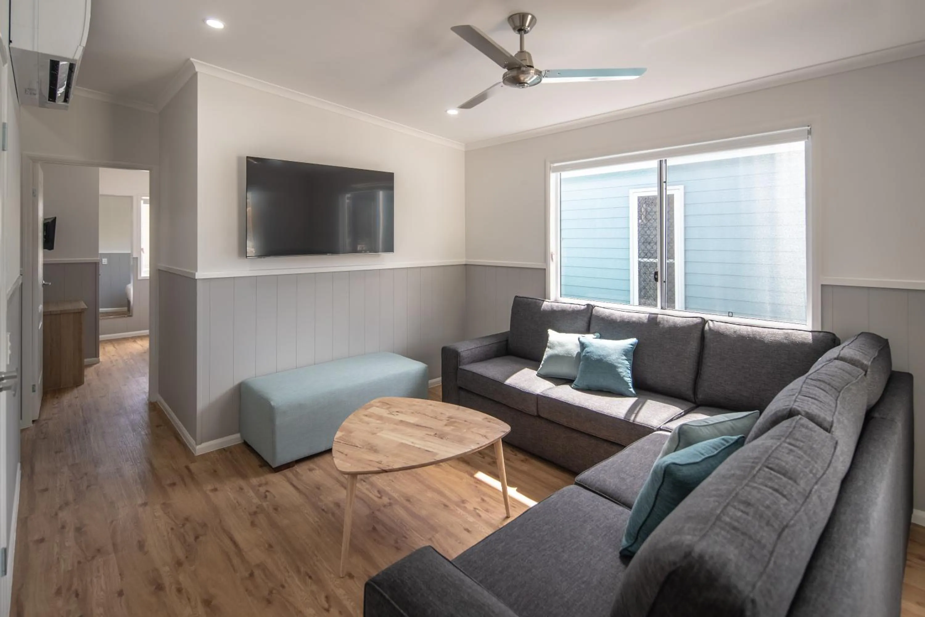 Living room in Ingenia Holidays Lake Conjola