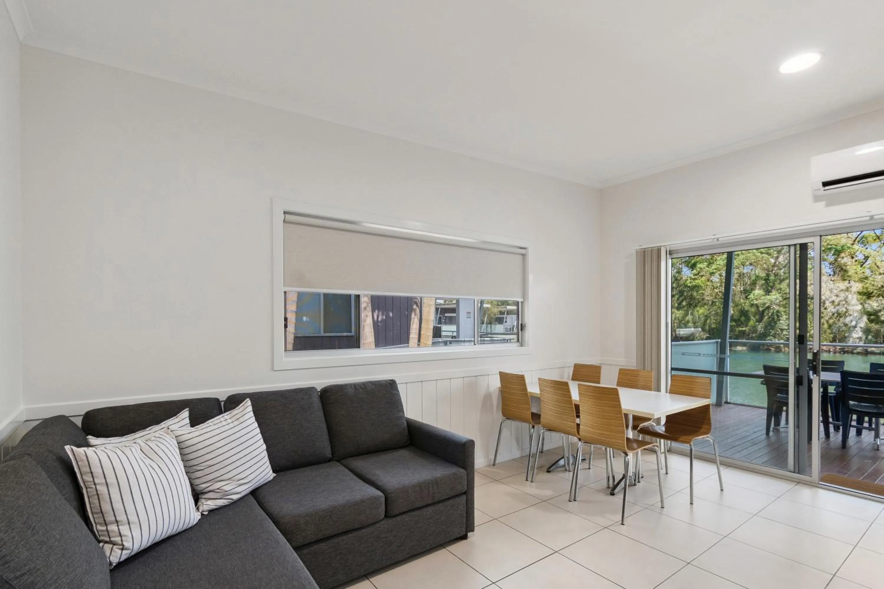 Living room in Ingenia Holidays Lake Conjola