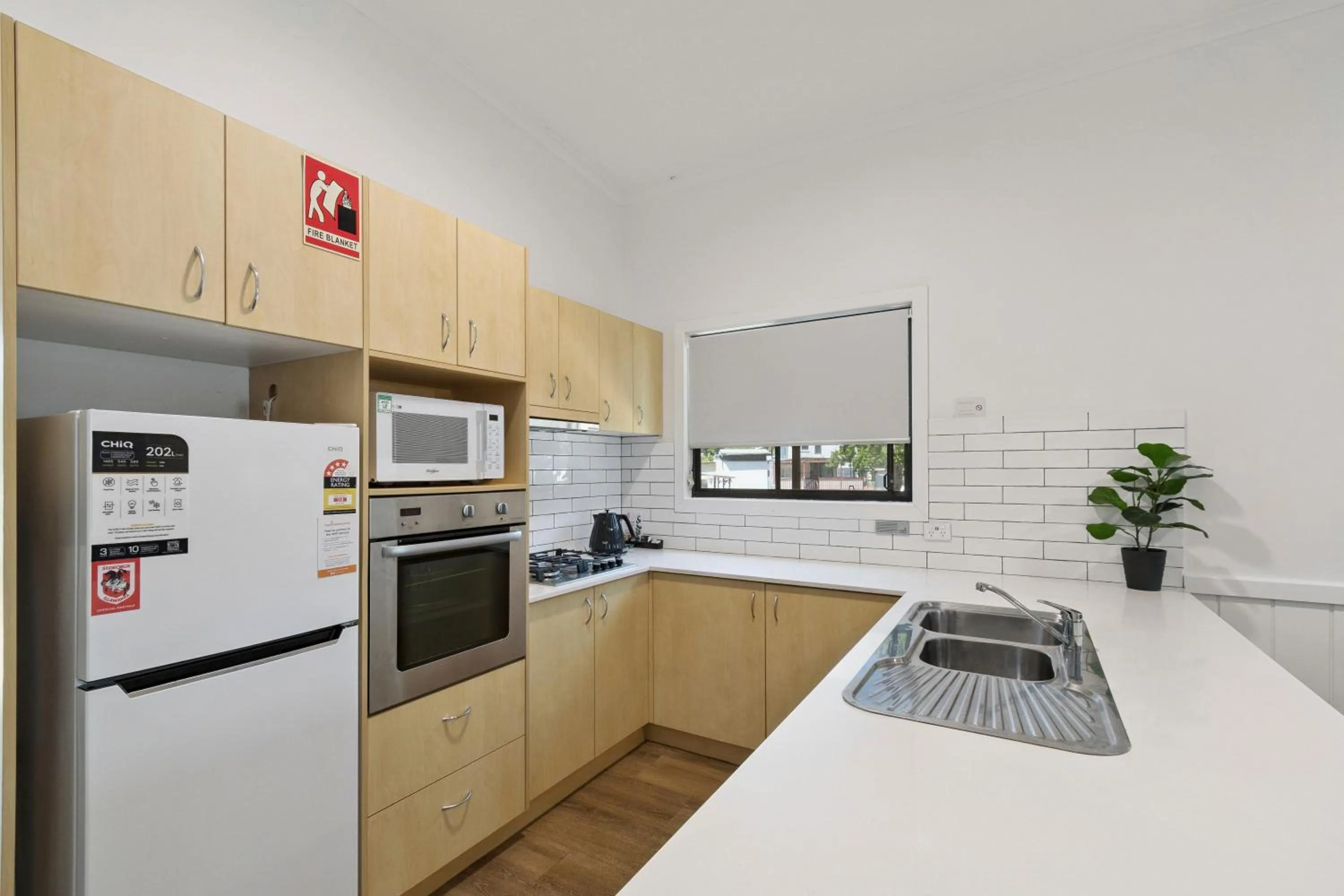 Kitchen or kitchenette in Ingenia Holidays Lake Conjola
