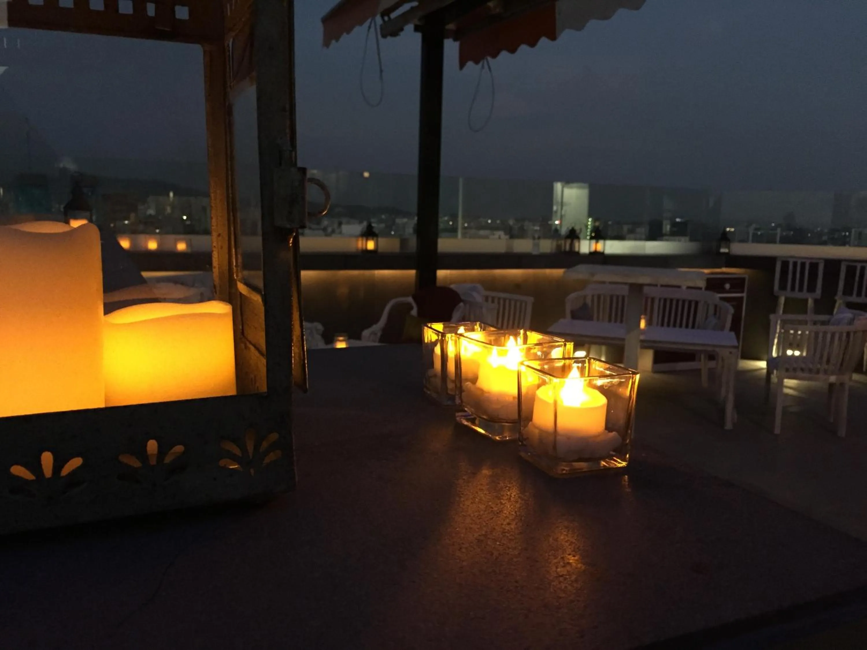 Restaurant/places to eat in T24 Residency Mumbai International Airport Hotel