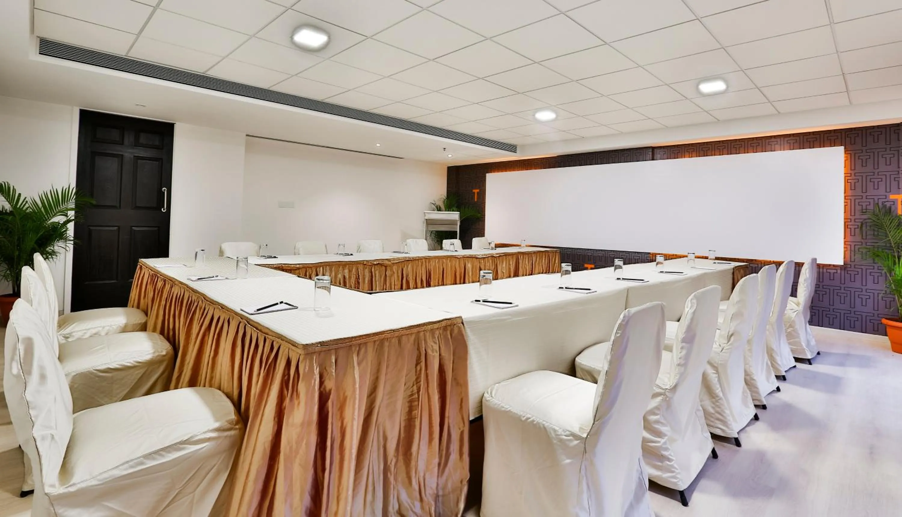 Banquet/Function facilities in T24 Residency Mumbai International Airport Hotel