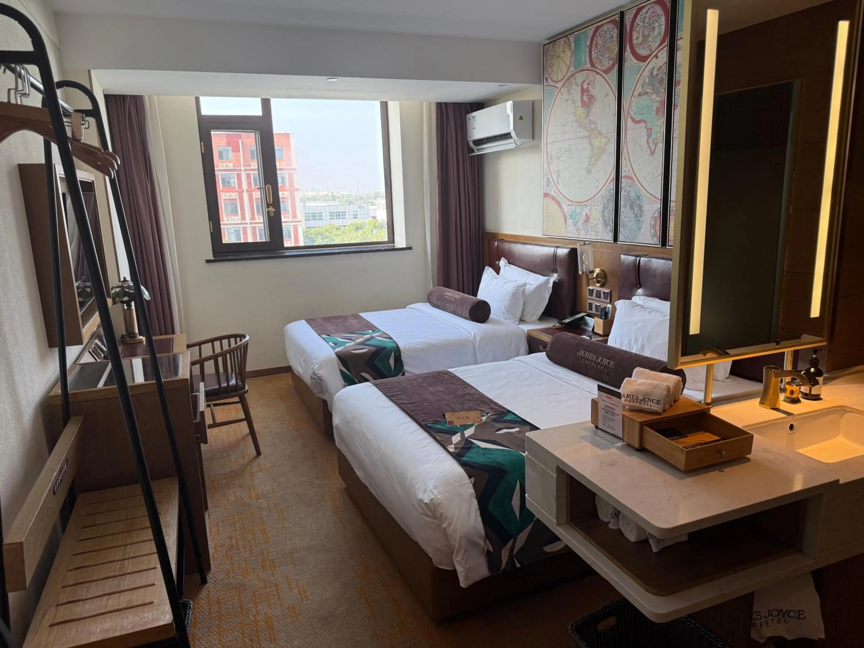 Bed in James Joyce Coffetel Beijing Yizhuang Development Zone Yicheng Times Square