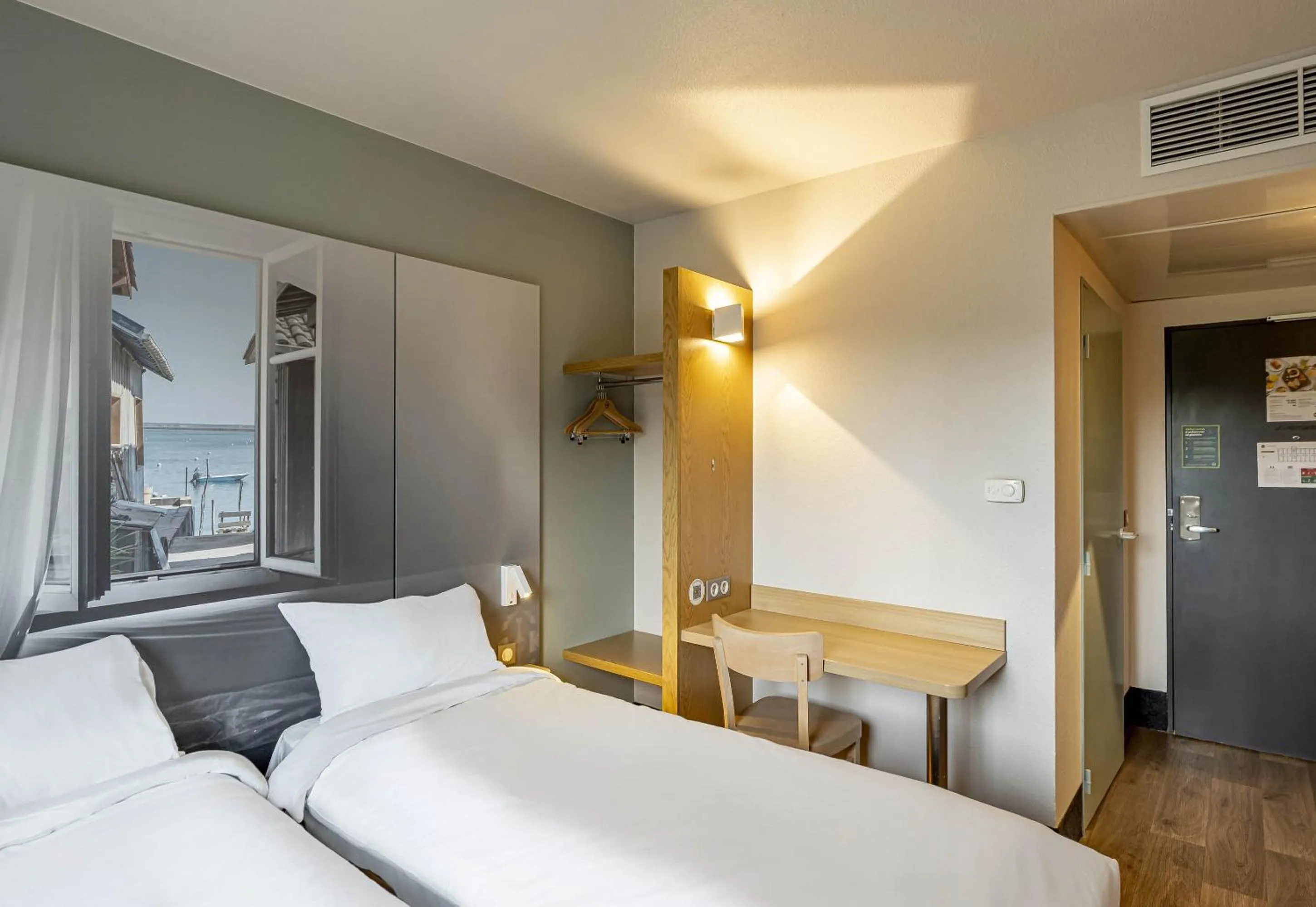 Bedroom, Bed in B&B HOTEL Arcachon Gujan-Mestras