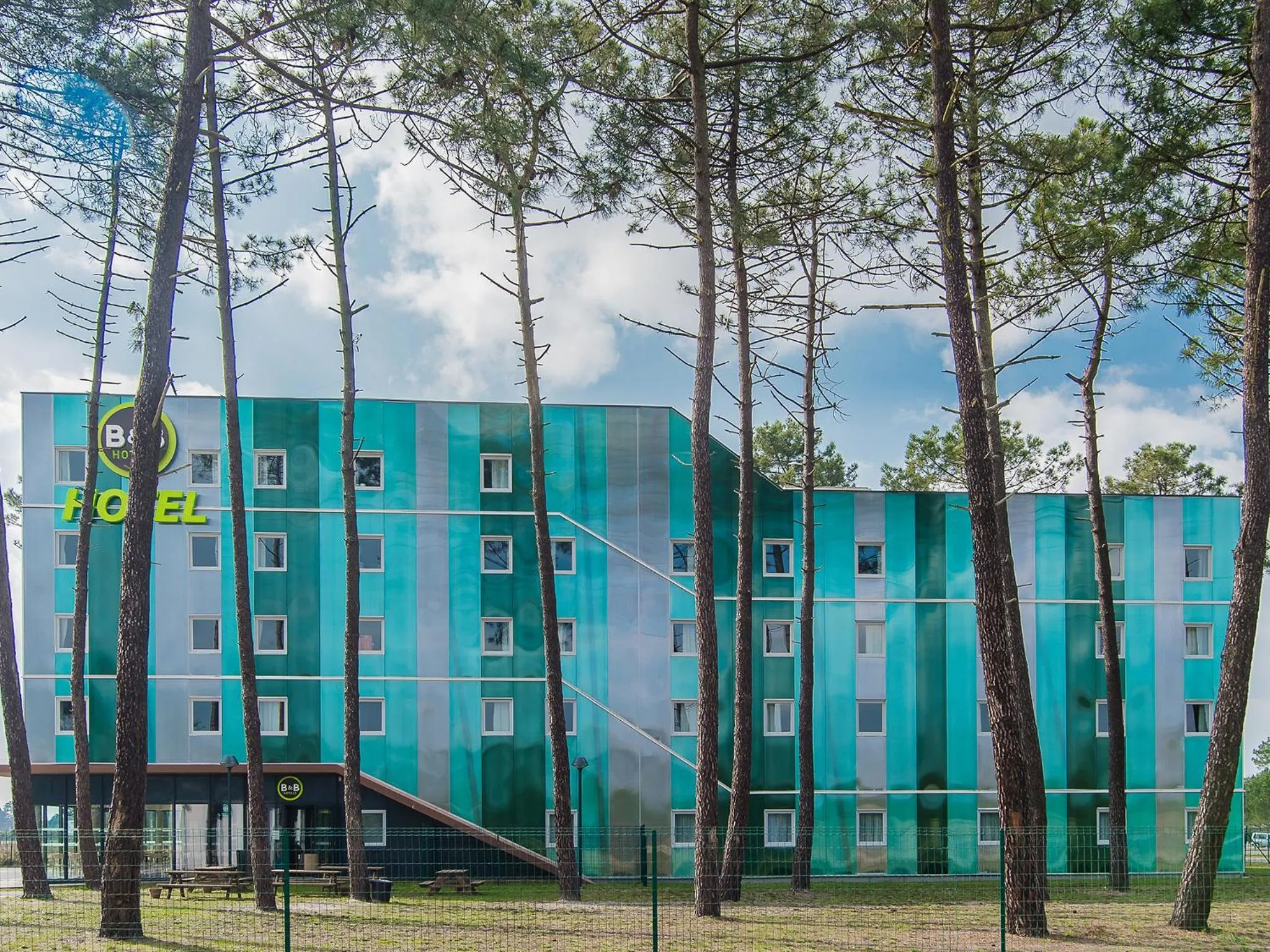 Property building in B&B HOTEL Arcachon Gujan-Mestras