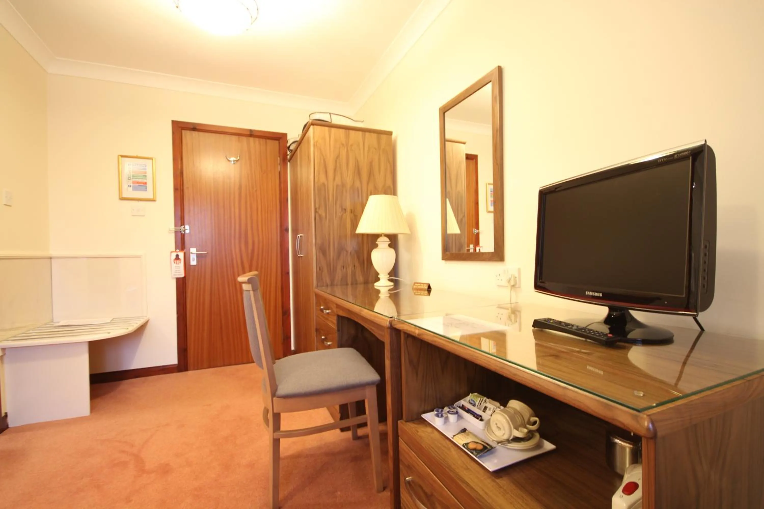 TV and multimedia in Strathburn Hotel Inverurie by Compass Hospitality