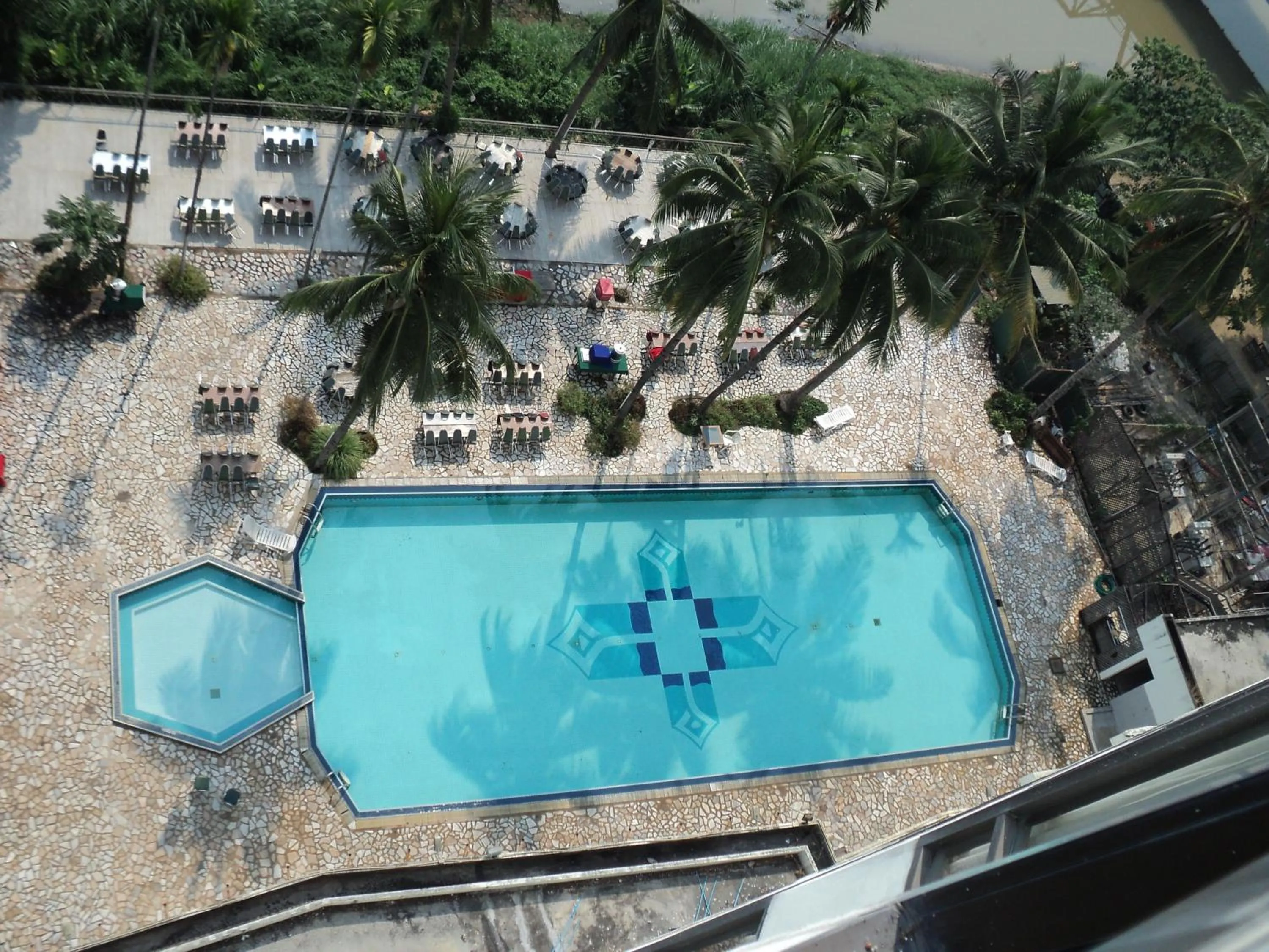 Swimming pool in Diamond River Ping Petch-Ngam Hotel