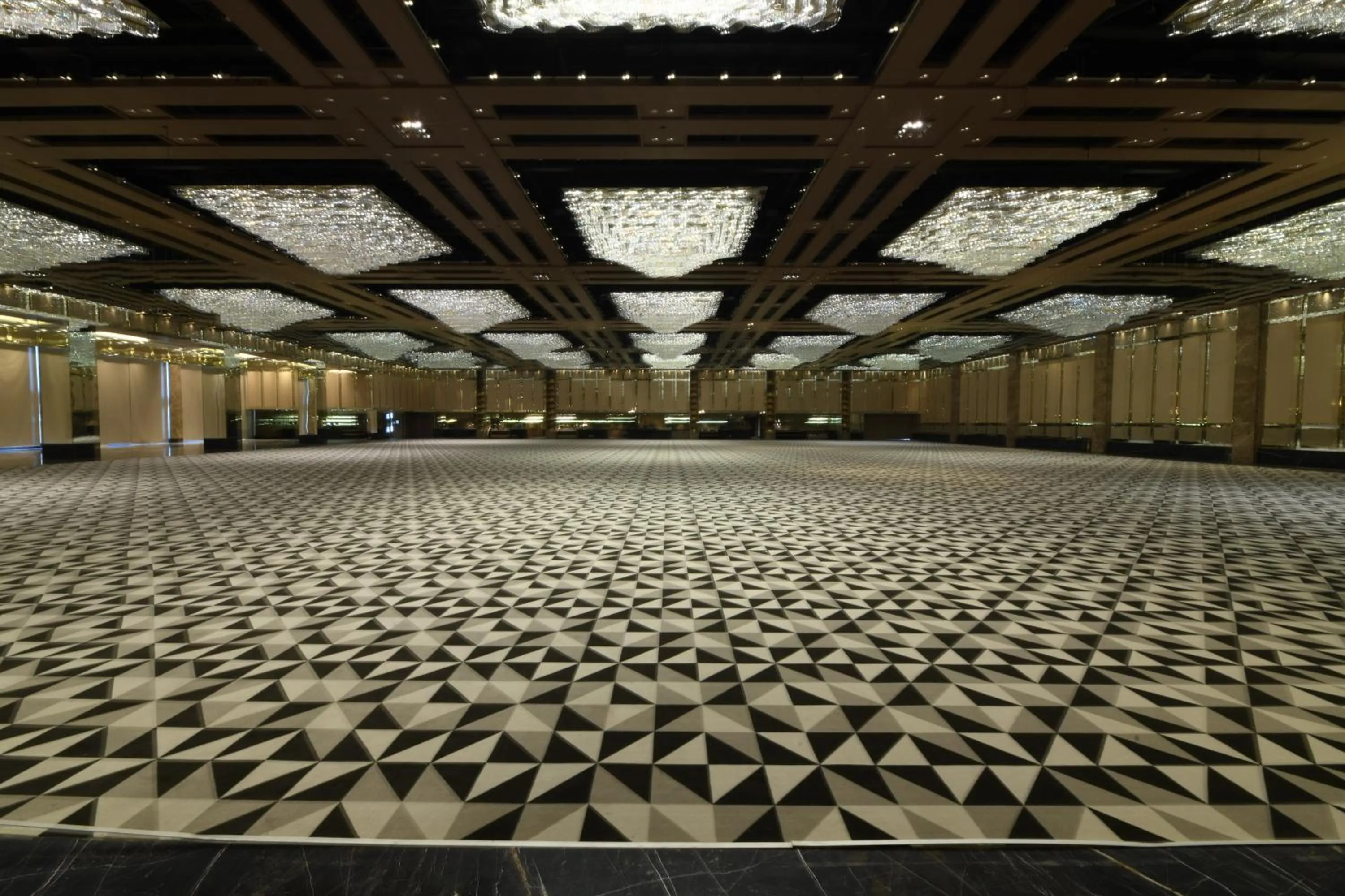 Business facilities in Wyndham Ahmedabad Shela