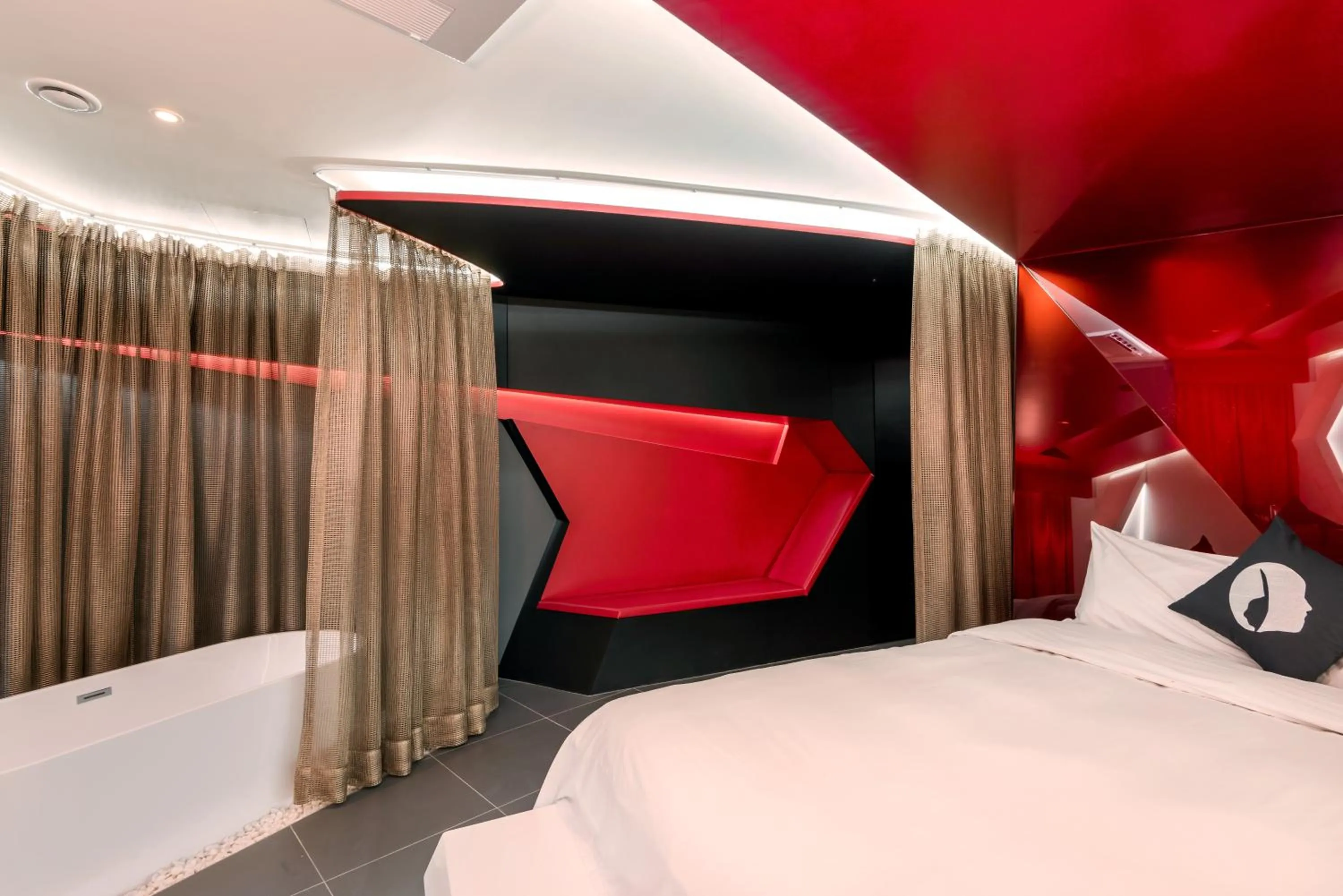 Photo of the whole room, Bed in Hotel The Designers LYJ Gangnam Premier