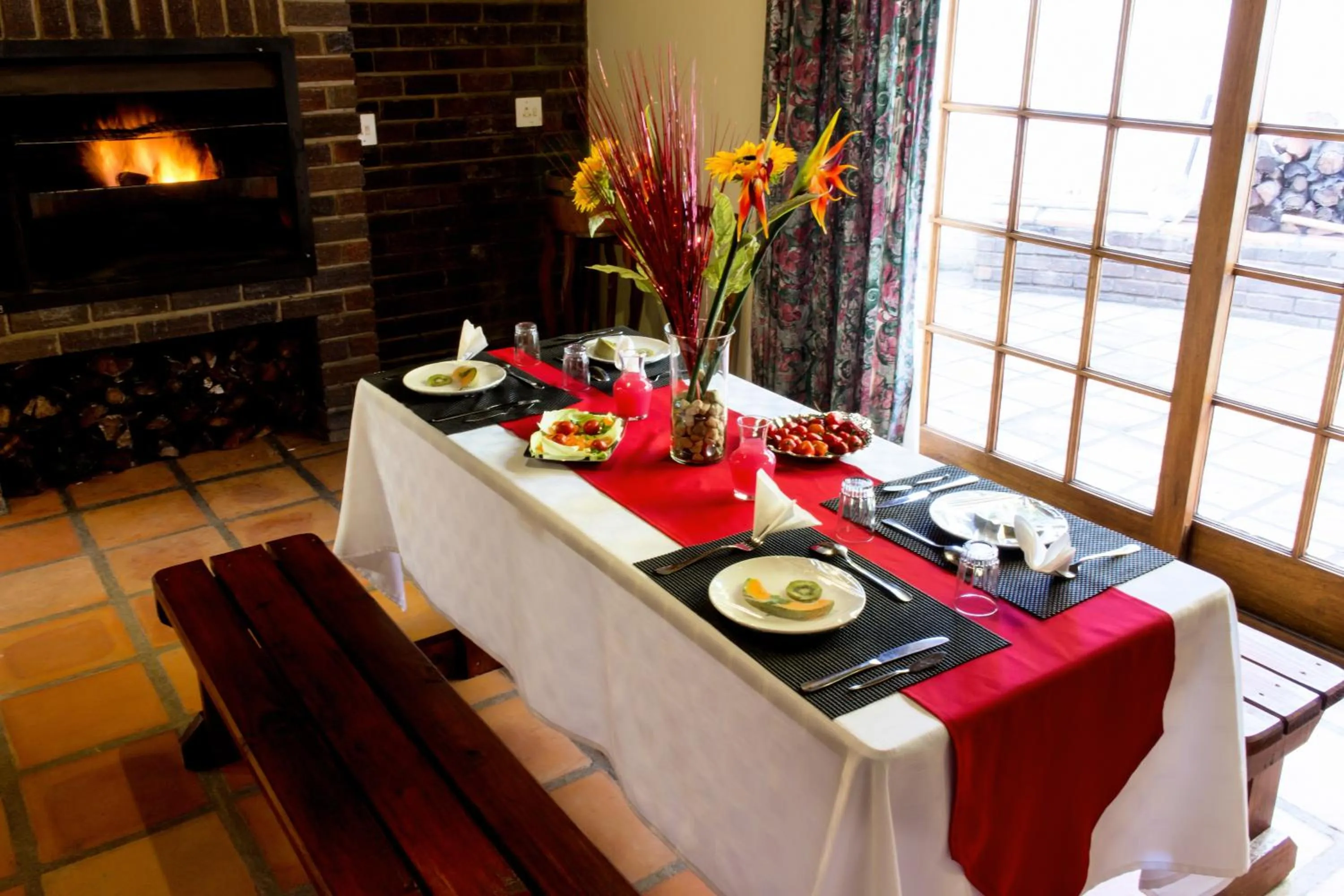 Living room in Maclear Manor