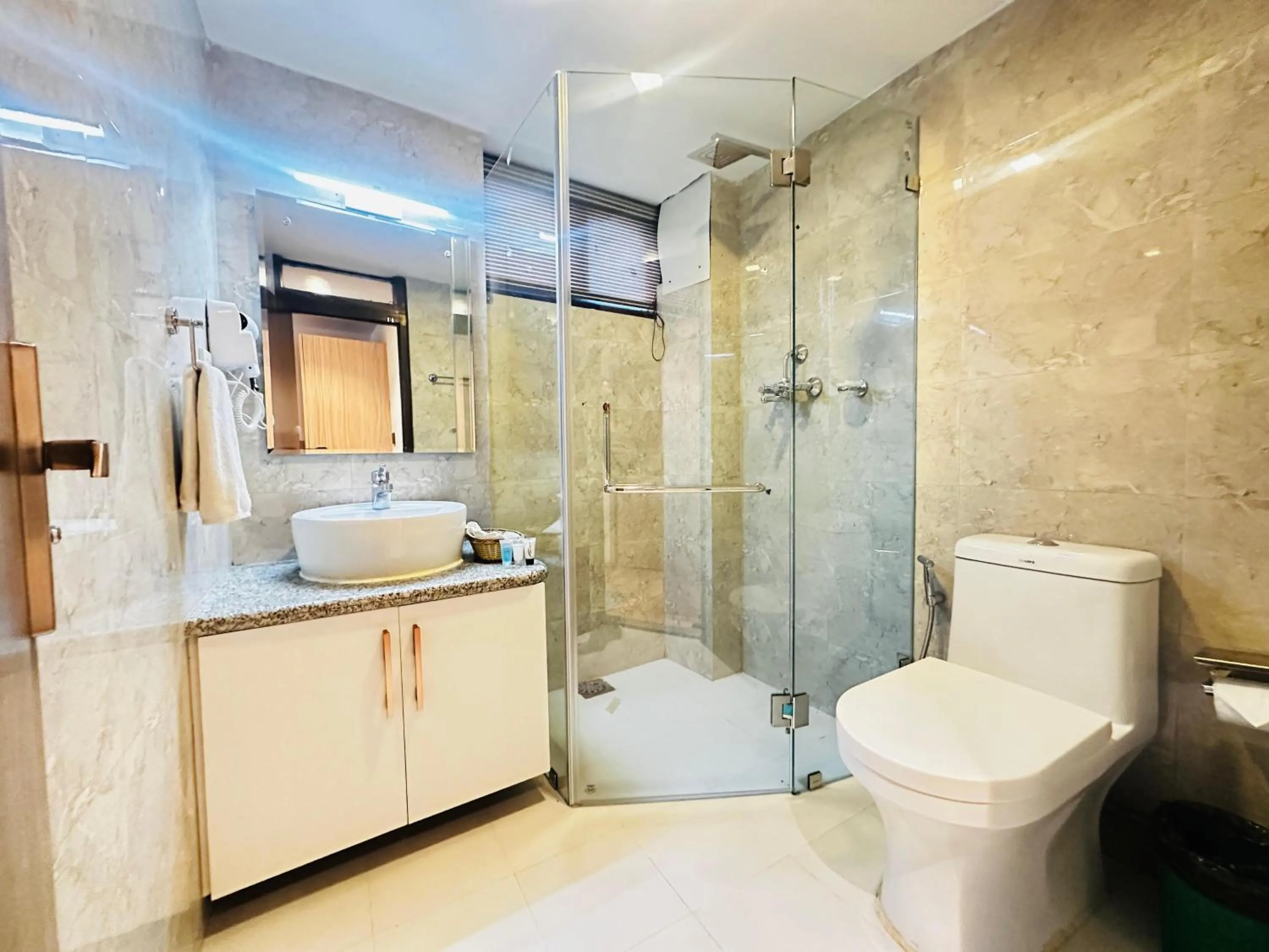 Shower in Hotel Tenki Kathmandu