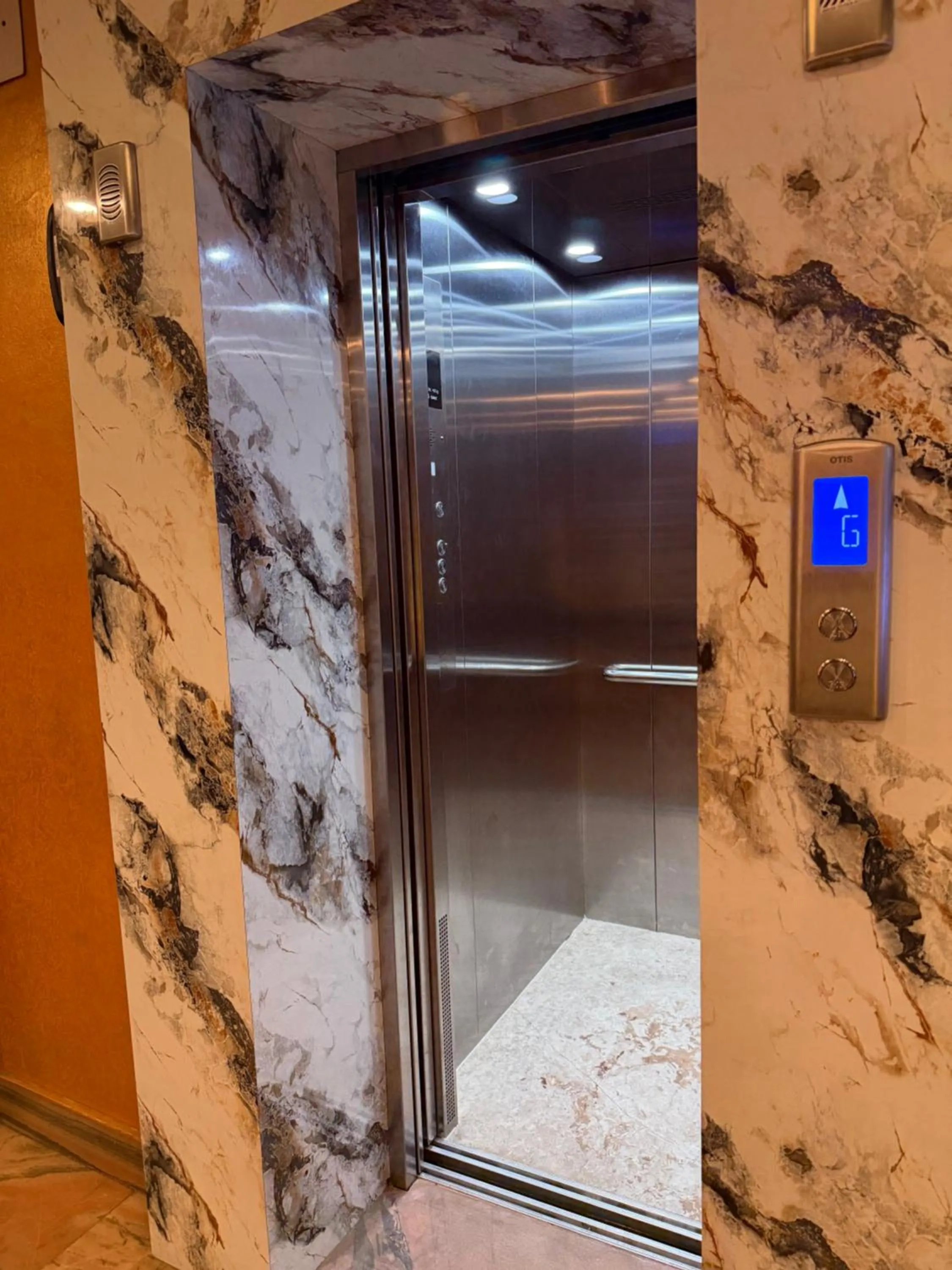 elevator in Hotel Tenki Kathmandu