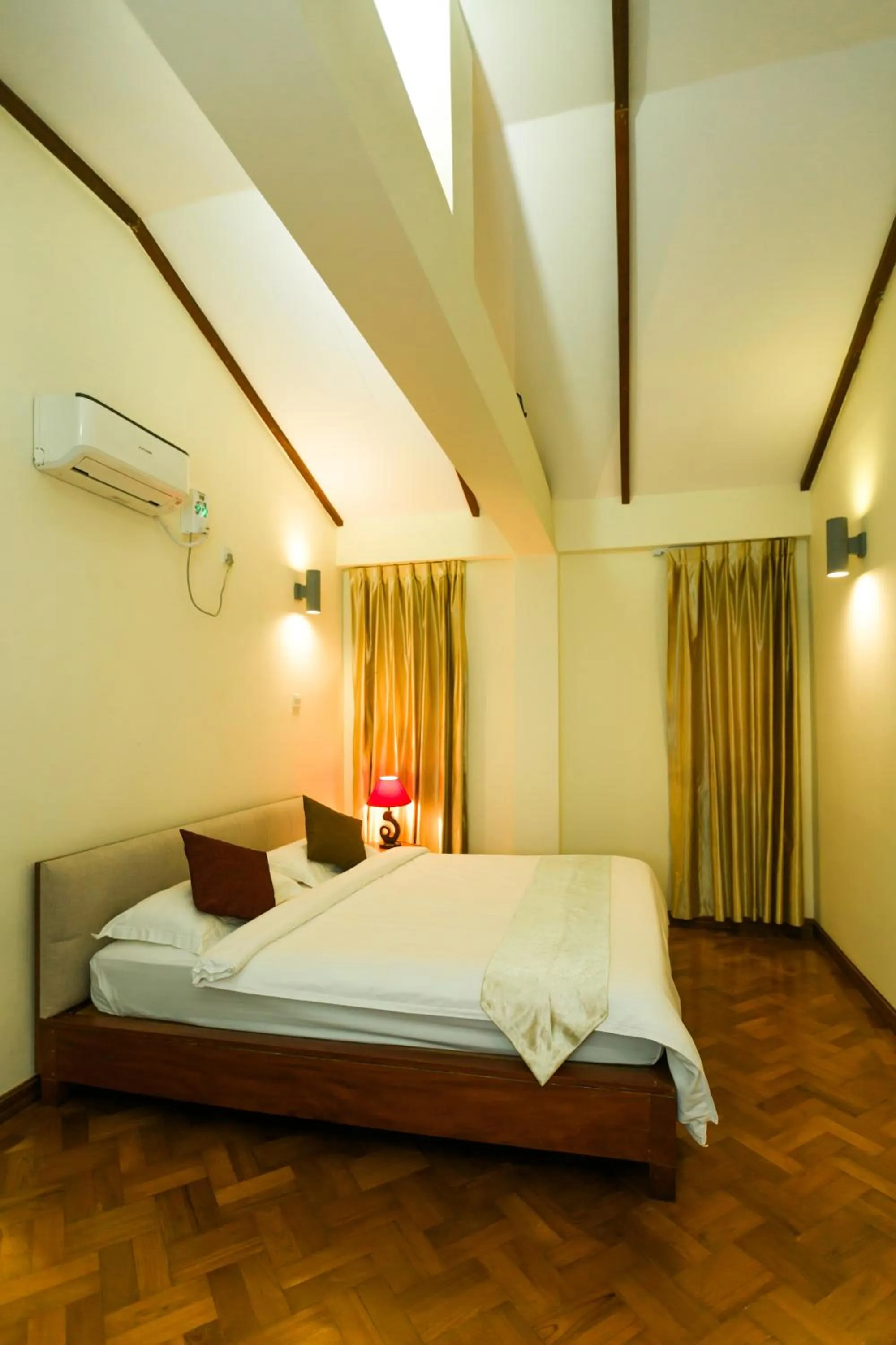 Bed in Ambassador Hill