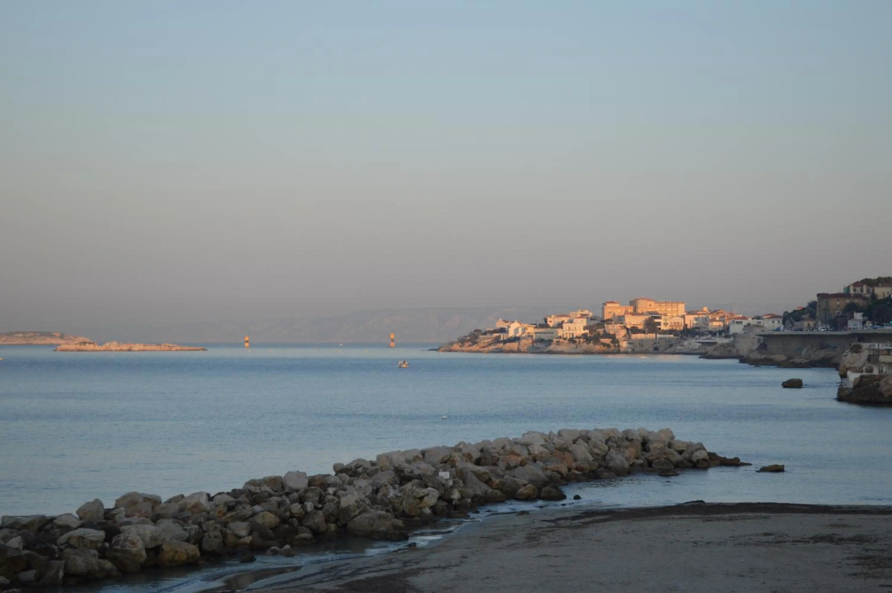 Natural landscape in B&B HOTEL Marseille Prado Vélodrome