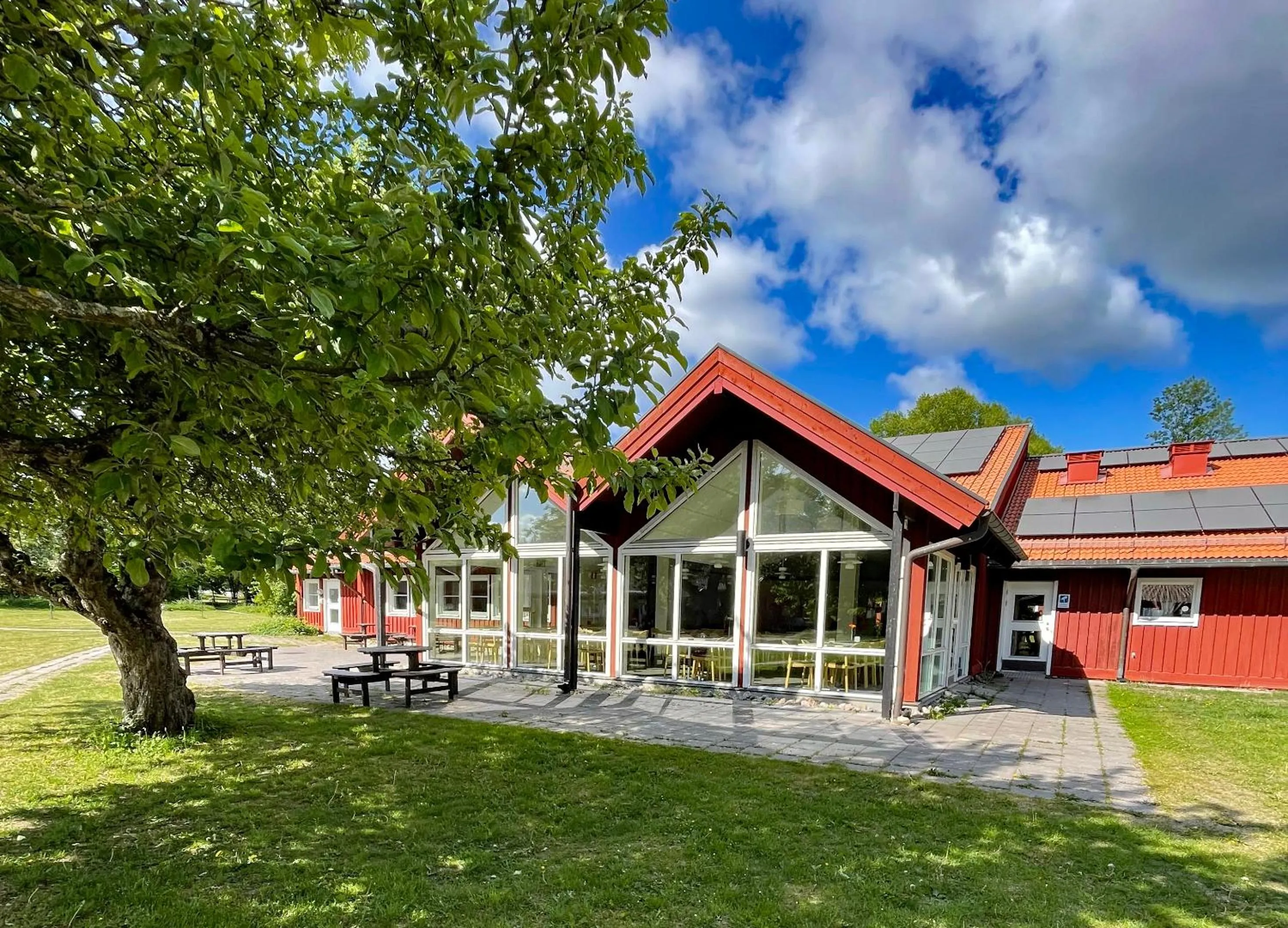 Restaurant/places to eat in Valla Folkhögskola