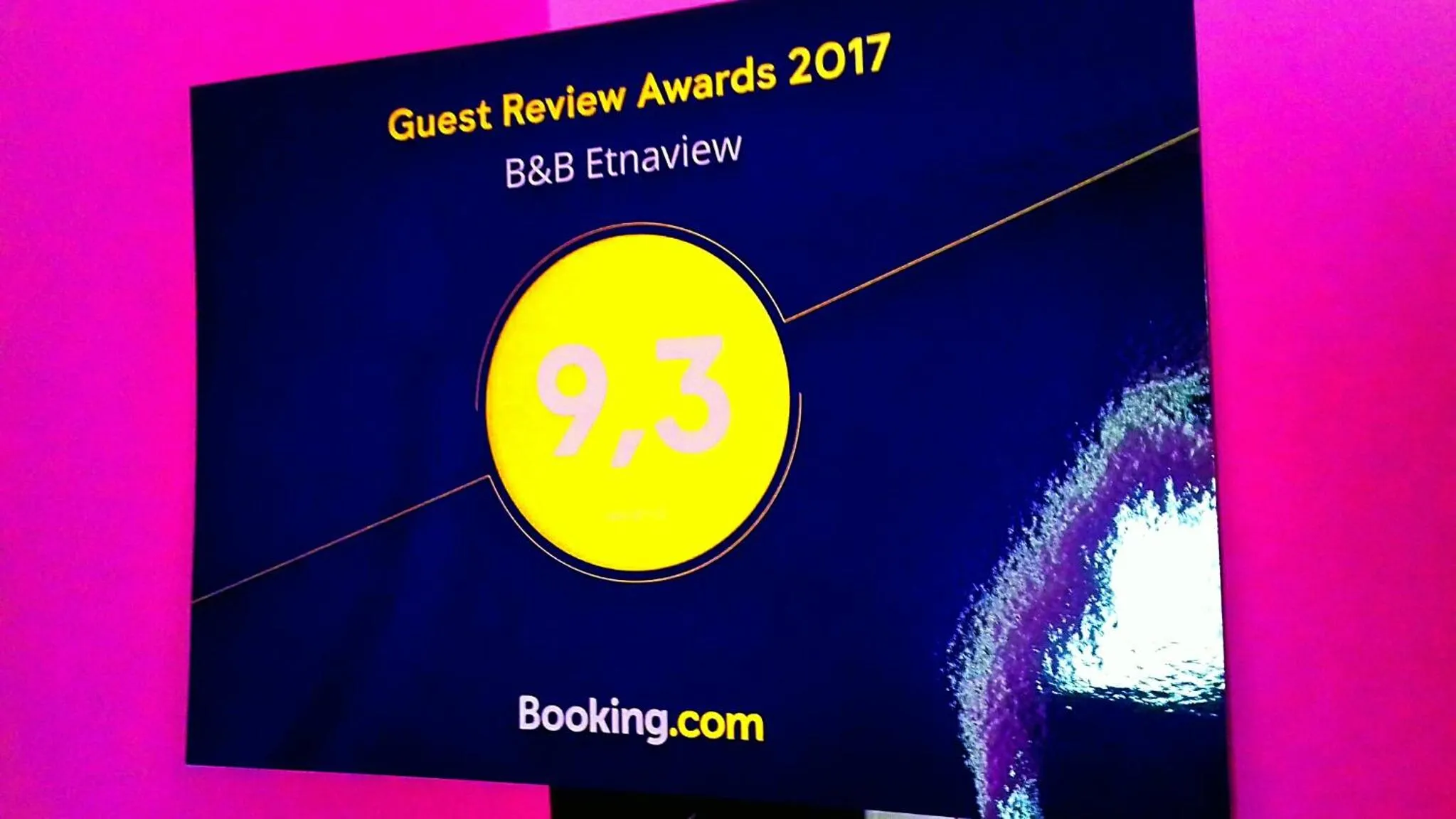 Certificate/Award in Bed Relax Etnaview