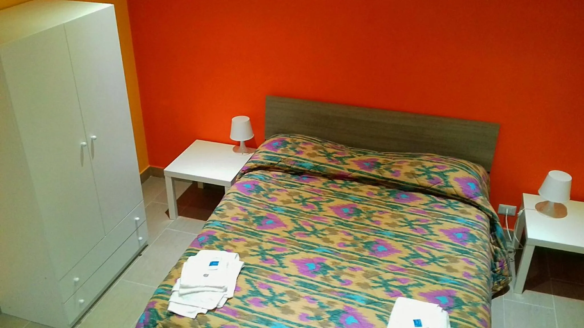 Bedroom, Bed in Bed Relax Etnaview