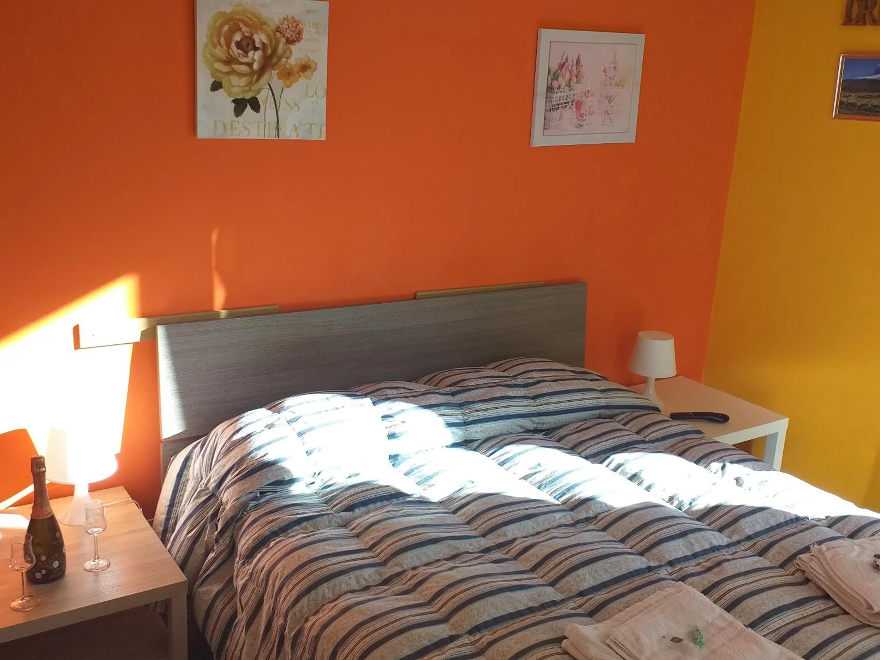 Photo of the whole room, Bed in Bed Relax Etnaview