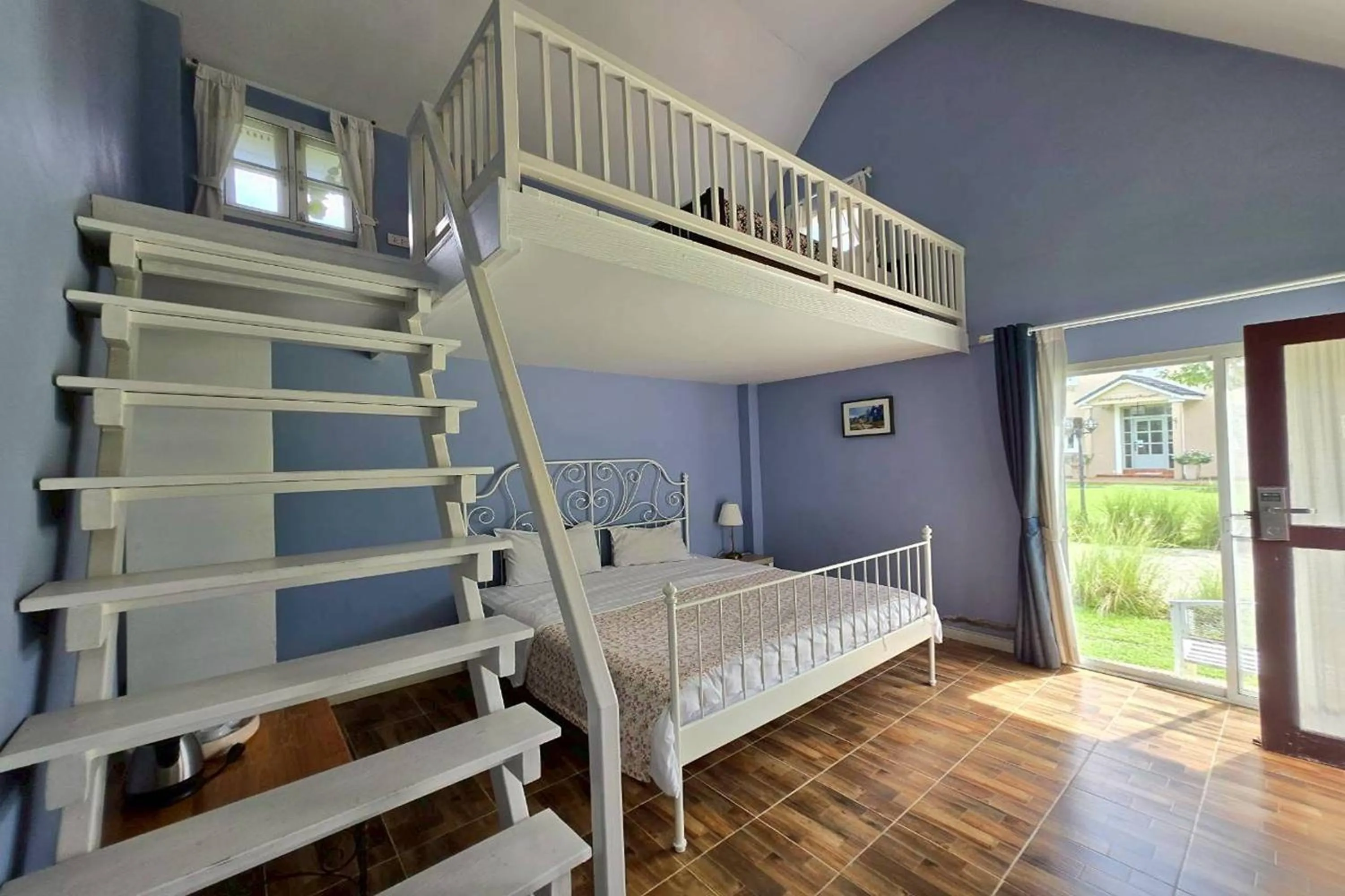 Bed in Doi Tung View Resort