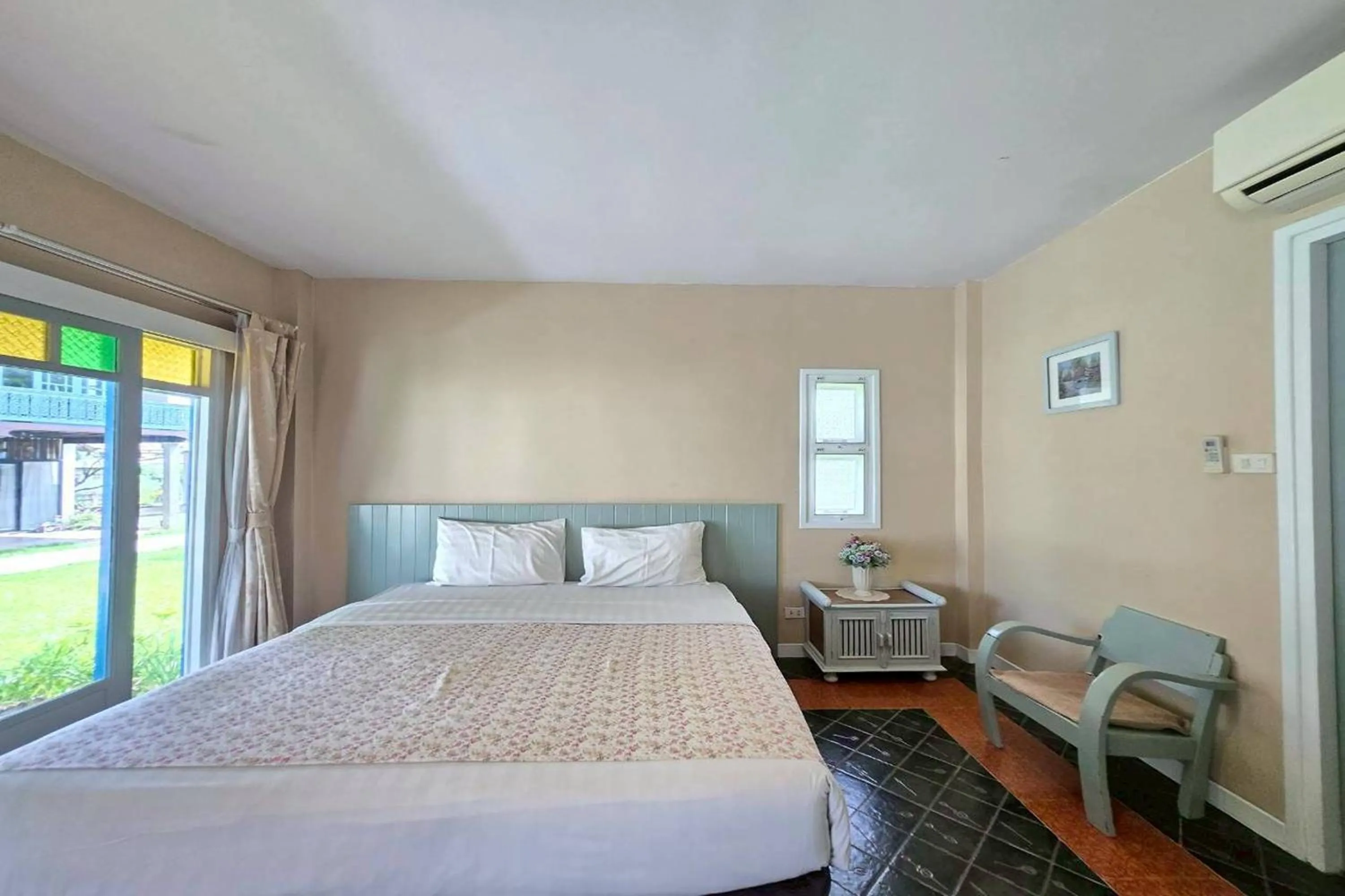 Bed in Doi Tung View Resort