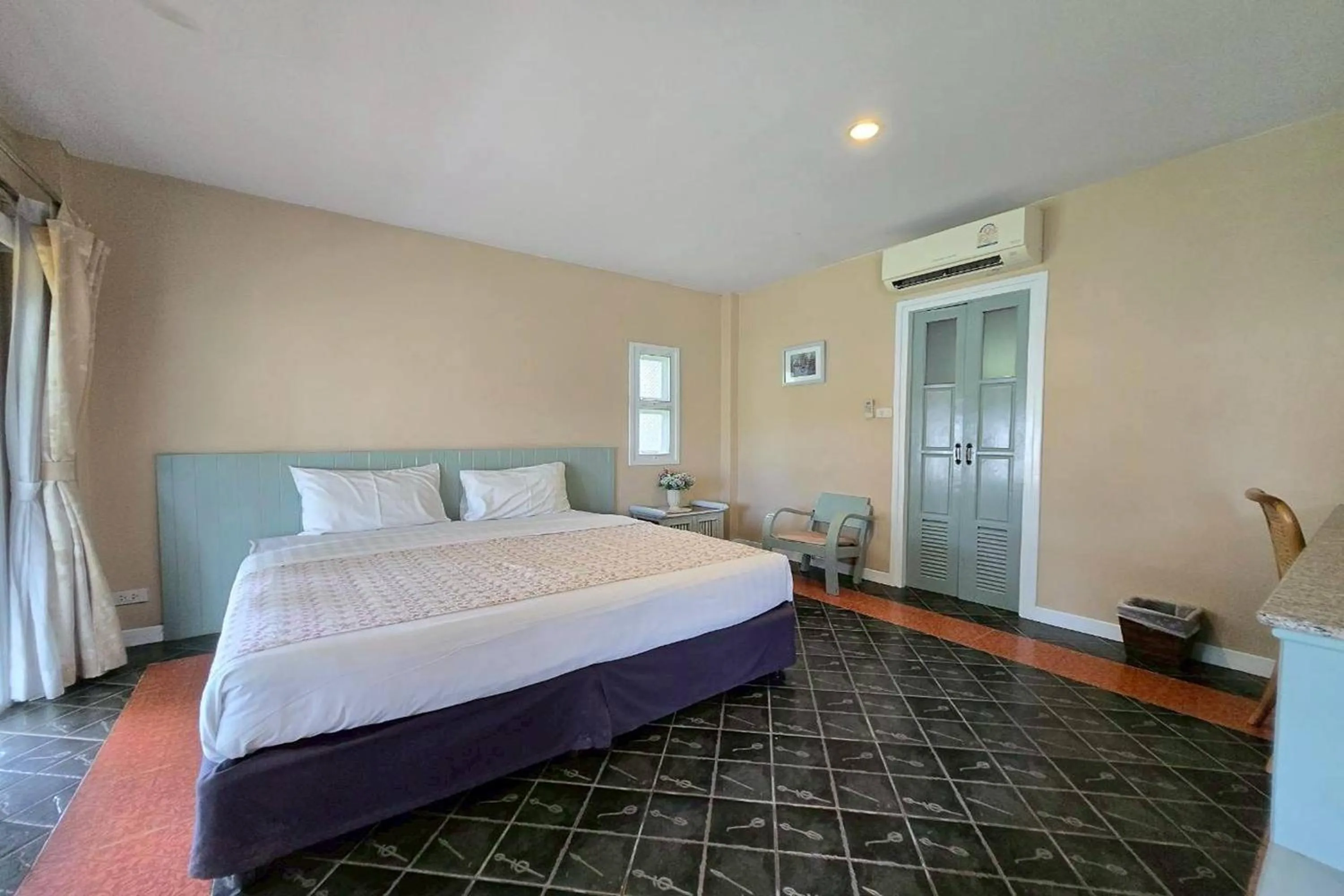 Bed in Doi Tung View Resort