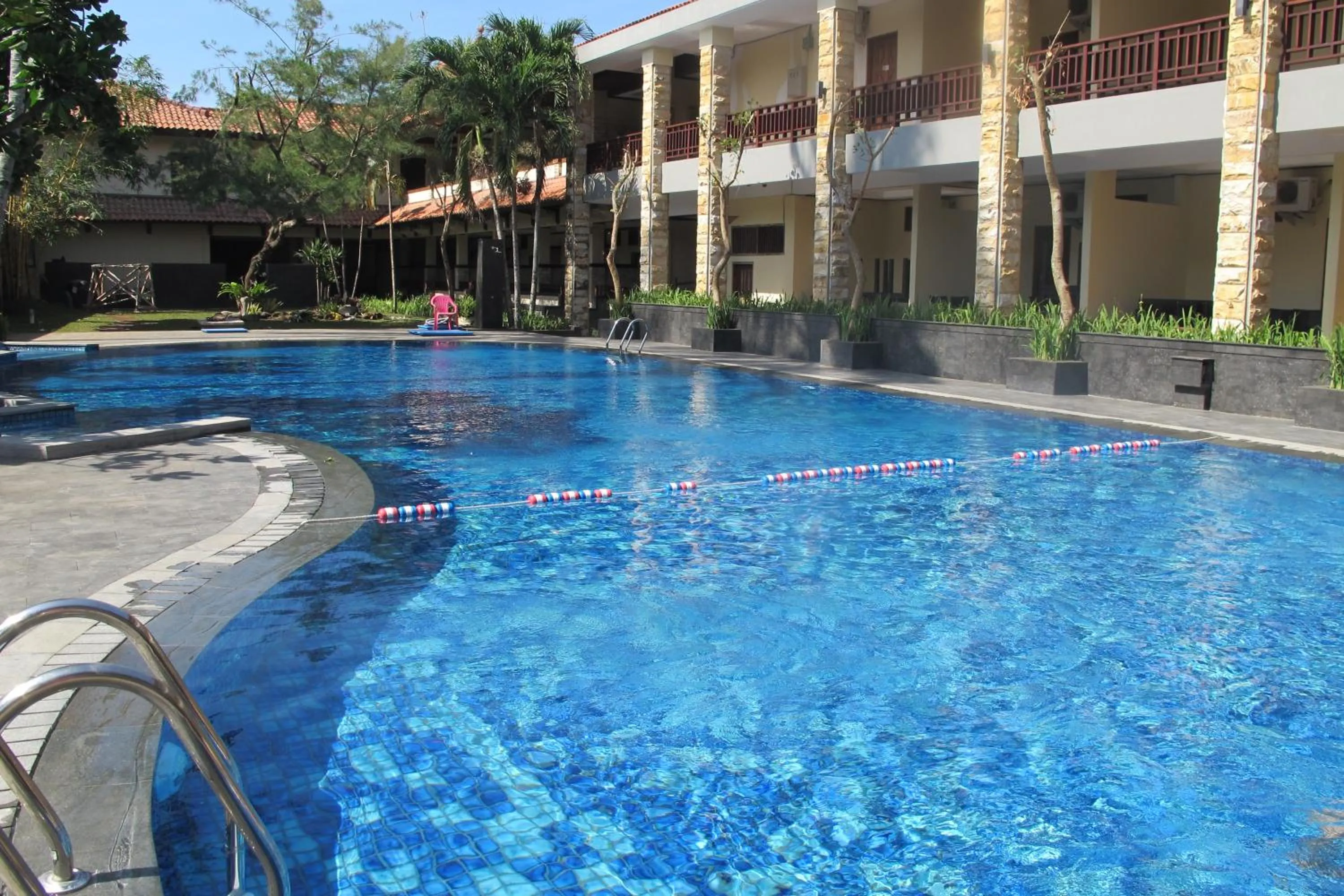 Surya Kencana Seaside Hotel