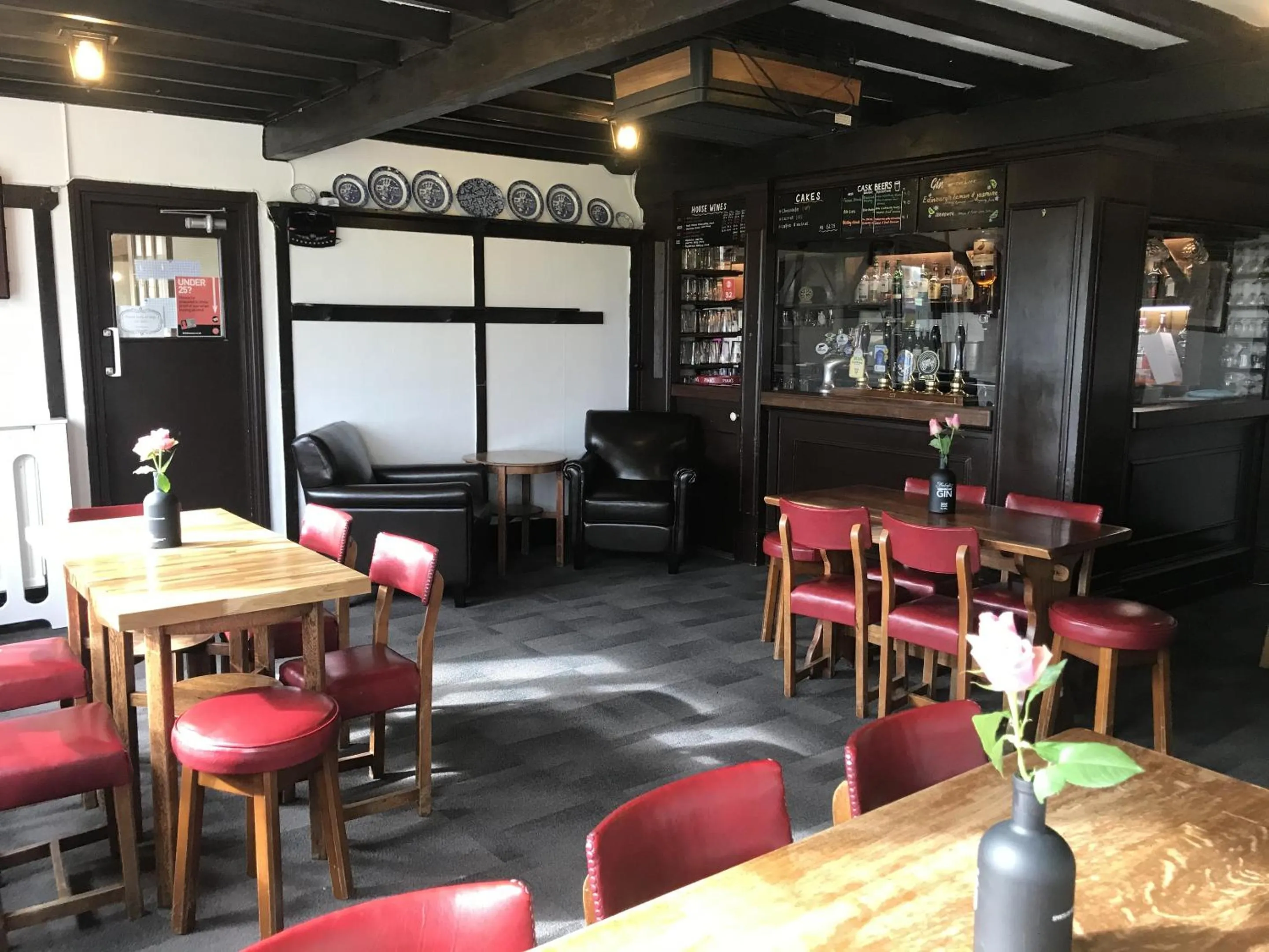 Lounge or bar in Lathkil Hotel