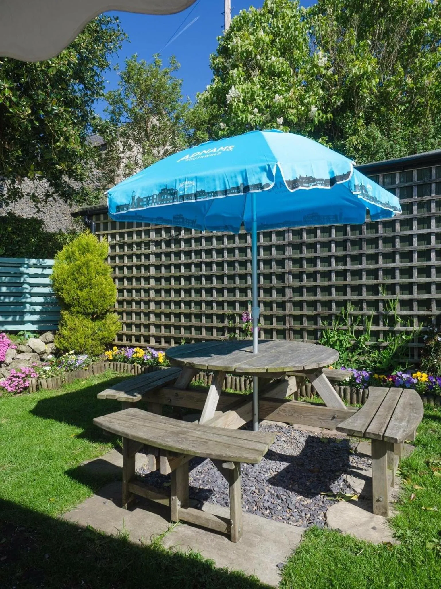 Patio in Lathkil Hotel