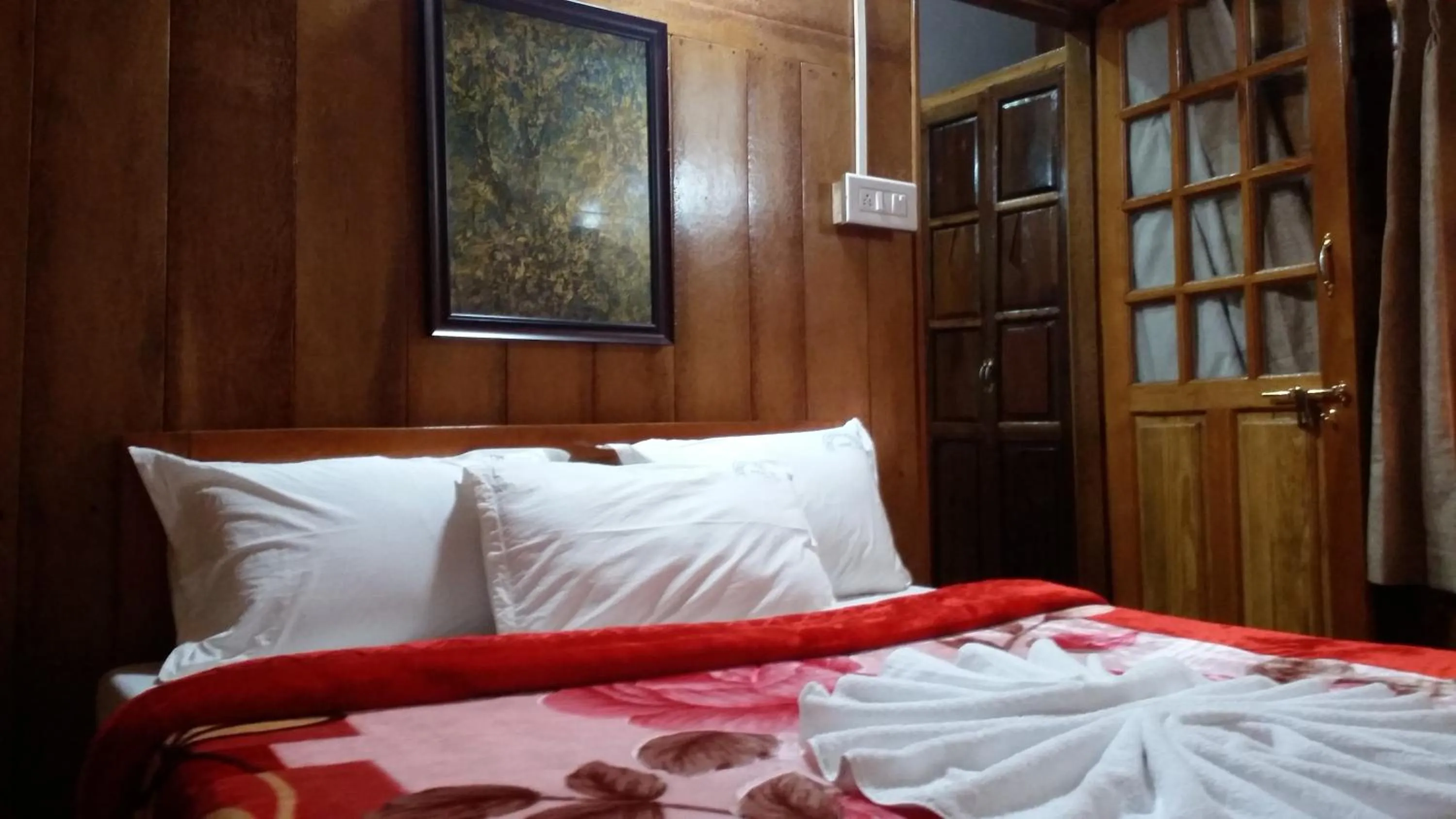 Bed in Lilly's Valley Resort