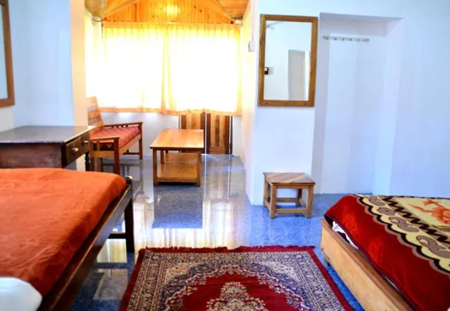 Day, Bed in Lilly's Valley Resort