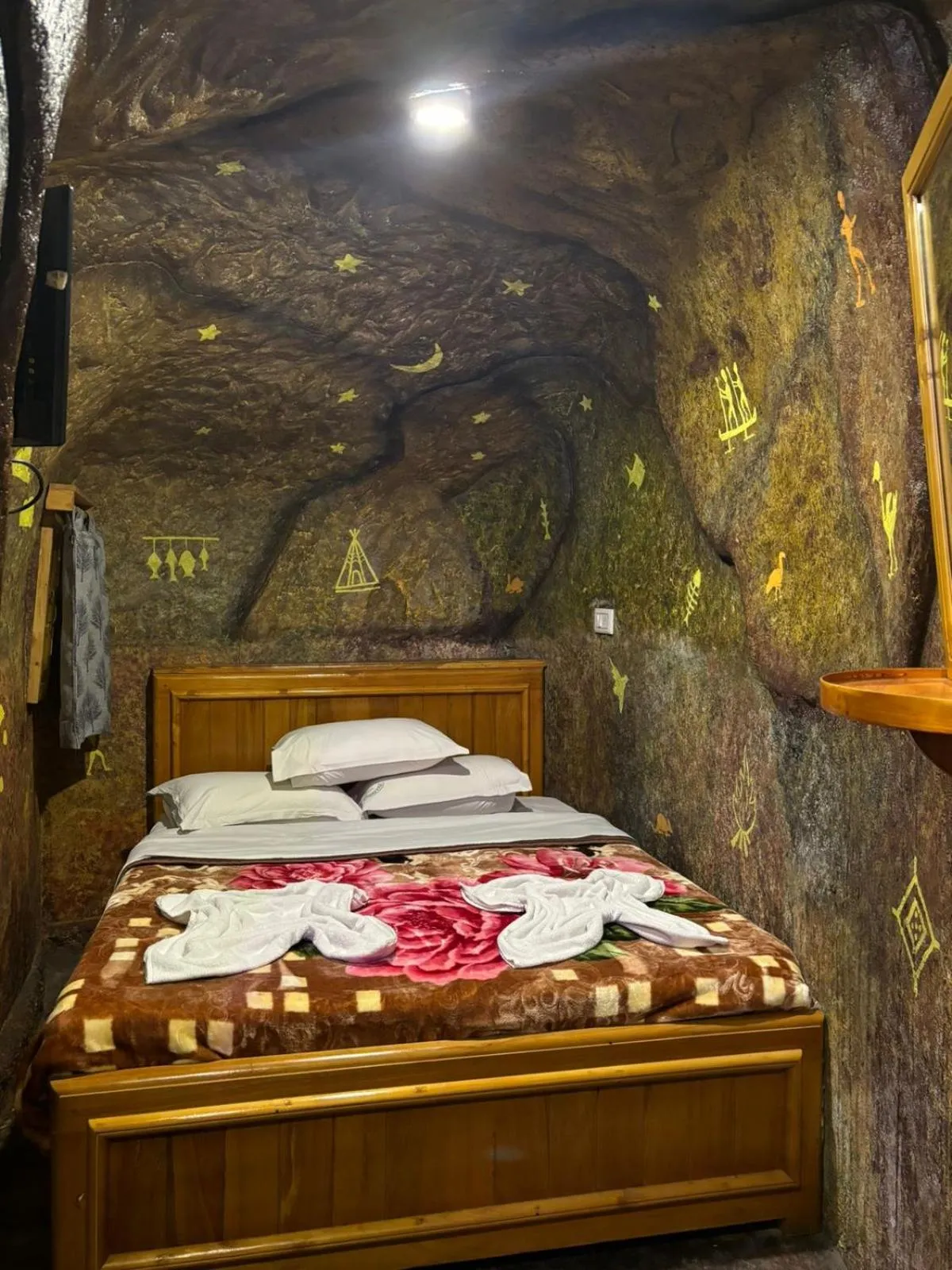 Bed in Lilly's Valley Resort