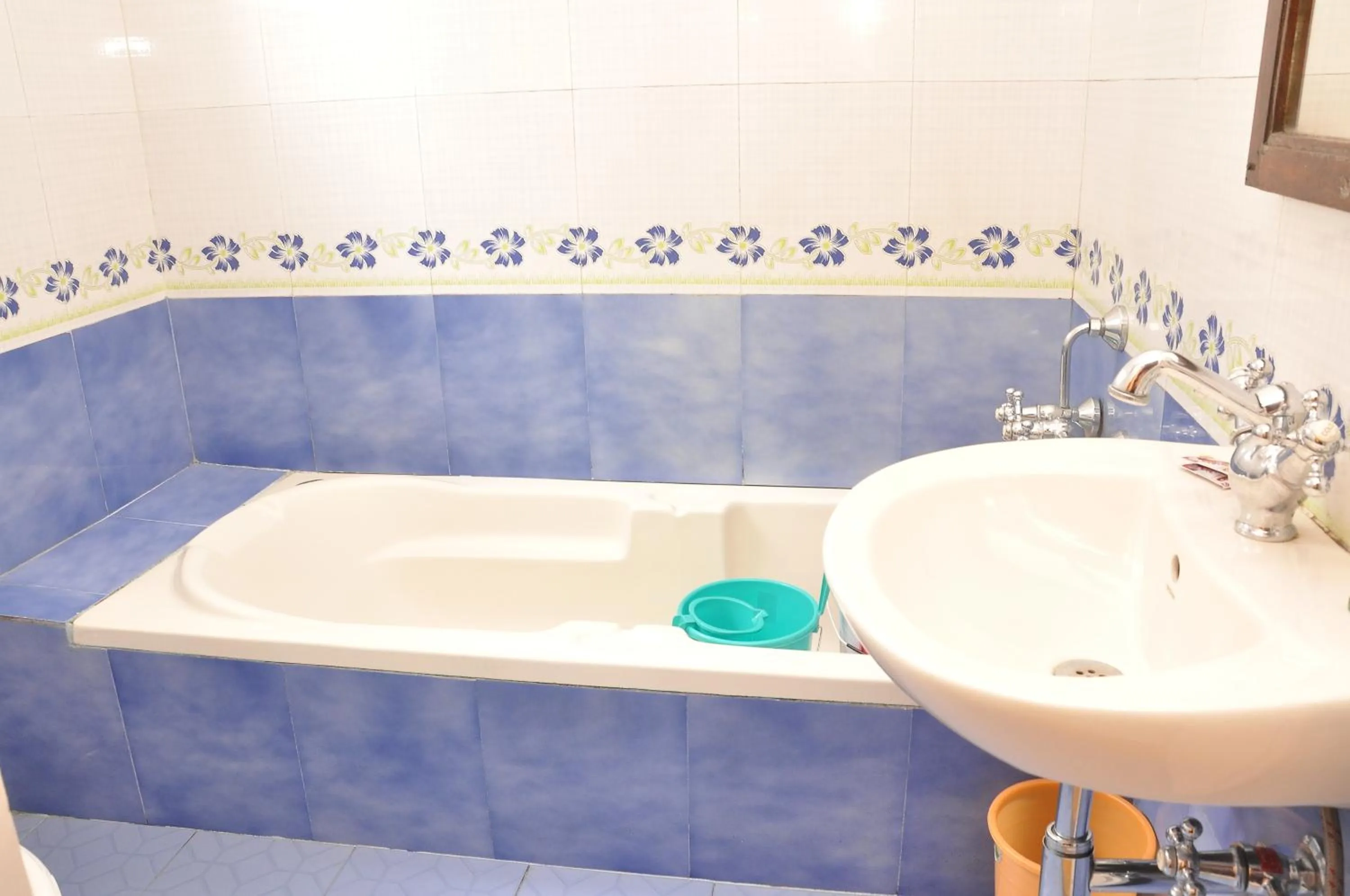 Bathroom in Lilly's Valley Resort