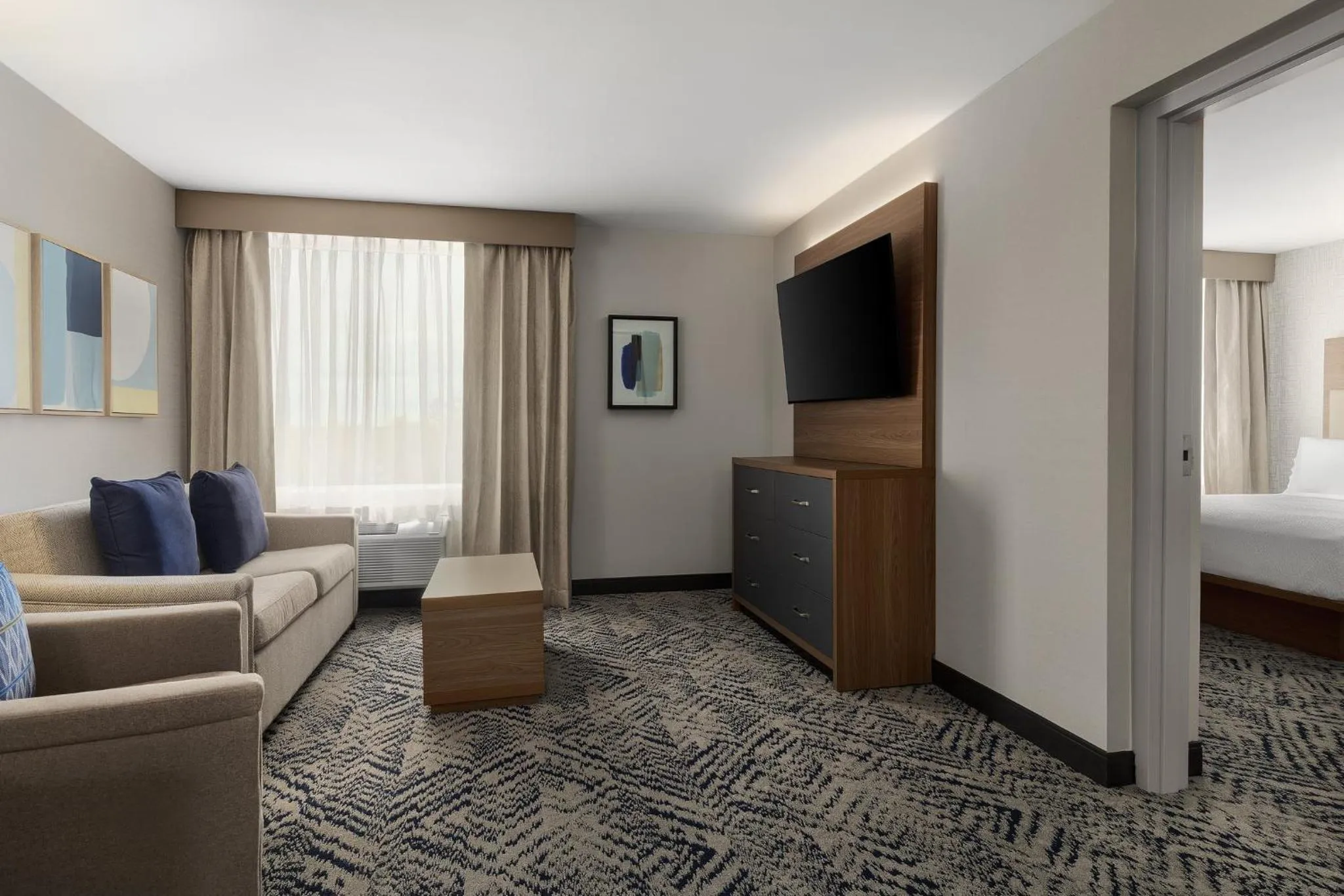 Photo of the whole room, Bed in Candlewood Suites Chatham South by IHG