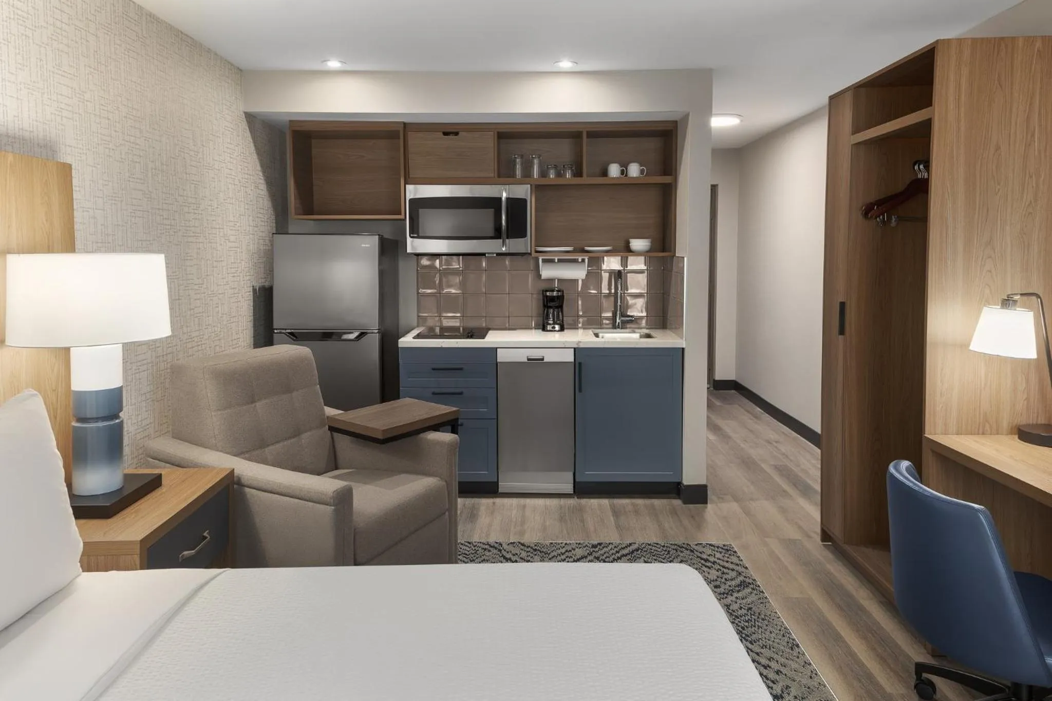 Photo of the whole room in Candlewood Suites Chatham South by IHG