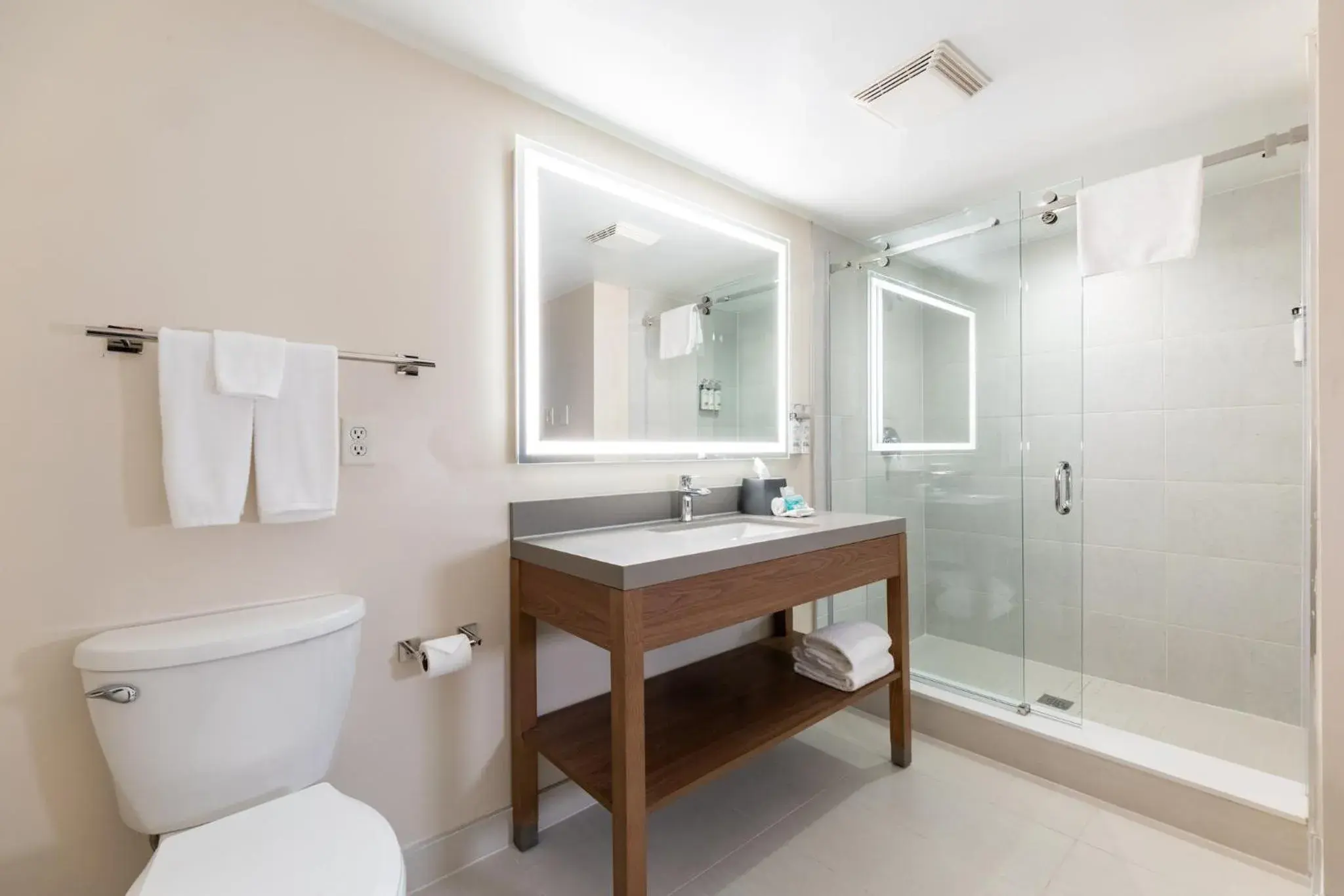 One-bedroom Loft Suite in Candlewood Suites London South by IHG One-bedroom Loft Suite in Candlewood Suites London South by IHG