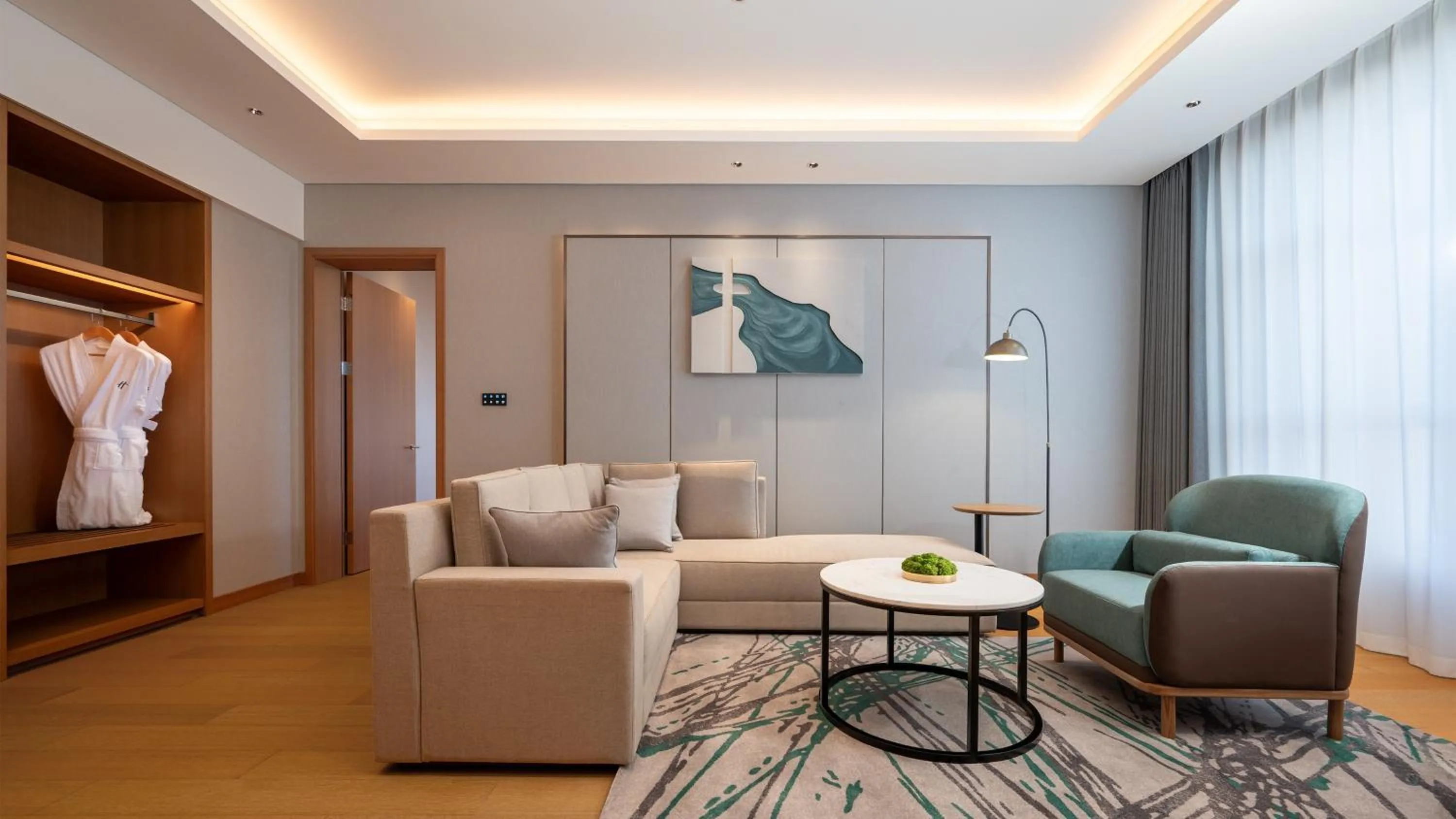 Photo of the whole room in Holiday Inn Weinan High-Tech Zone by IHG