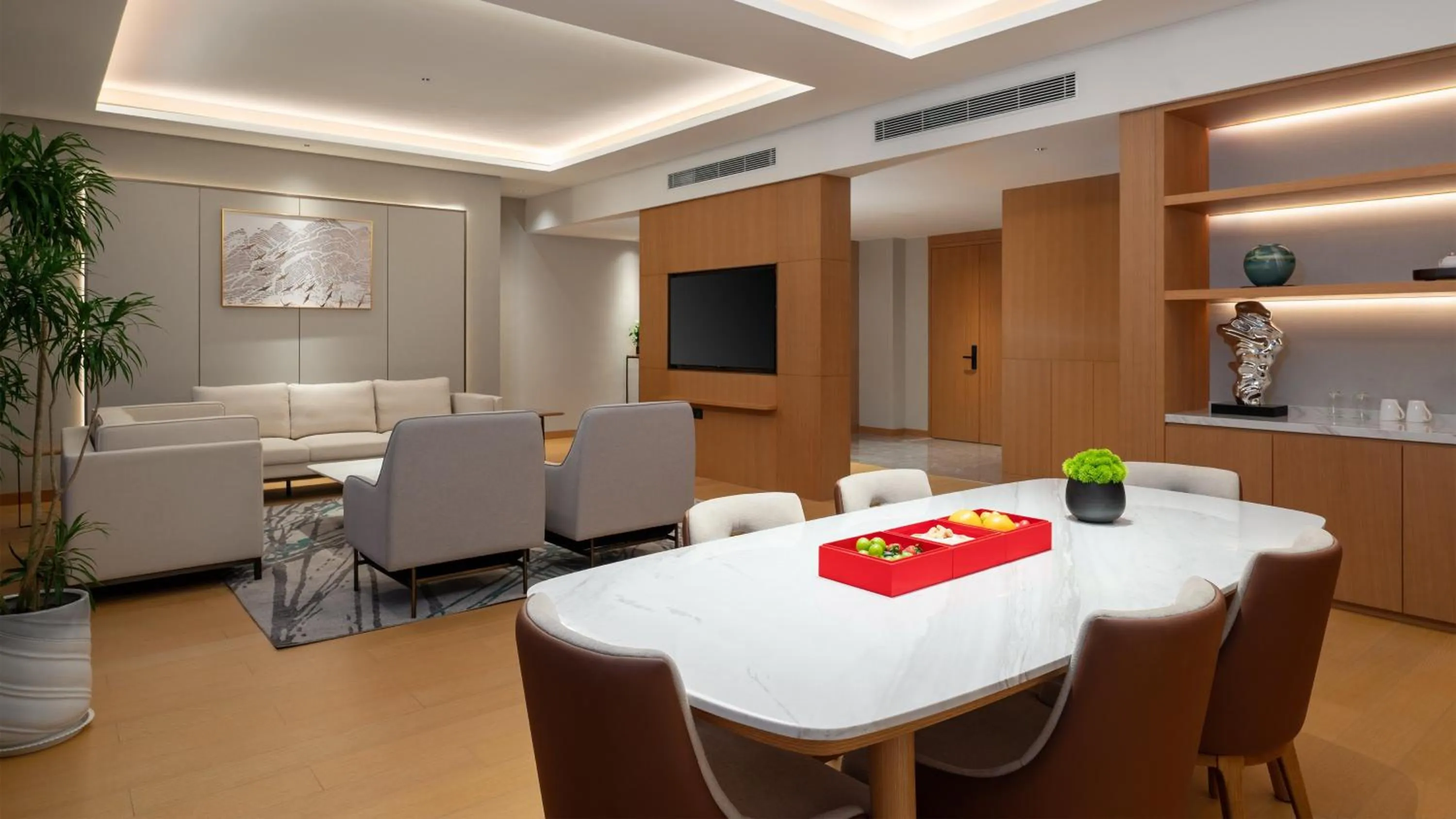 Photo of the whole room in Holiday Inn Weinan High-Tech Zone by IHG